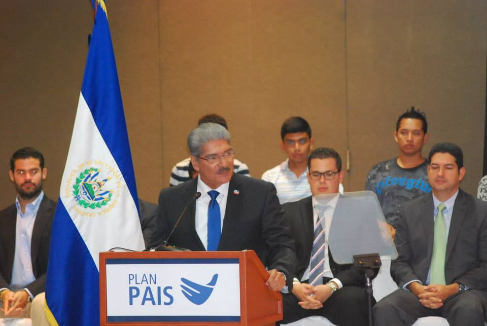 FMLN y ARENA libran una cerrada lucha para las elecciones salvadoreñas de 2014