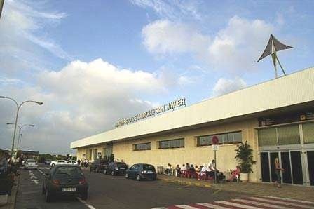 Valcárcel: Las negociaciones para el cierre del aeropuerto de San Javier al tráfico civil «van muy bien»