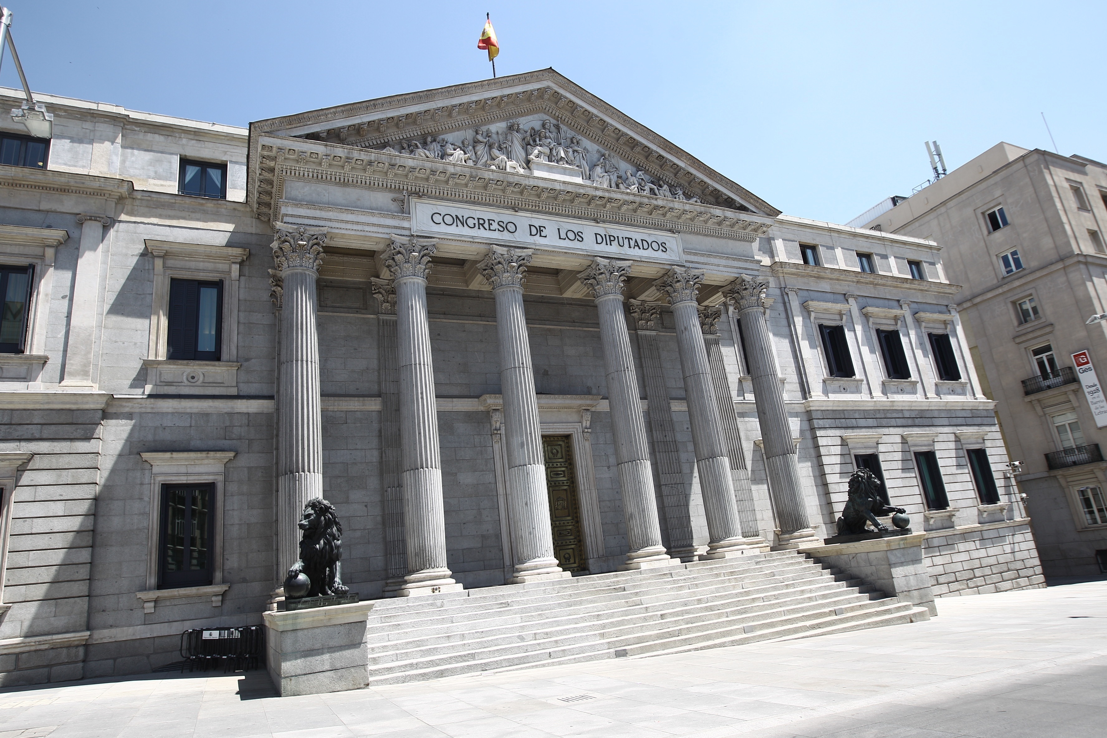 El Congreso aprobará este mes la reforma del Estatuto de Murcia, abriendo paso al de Castilla-La Mancha