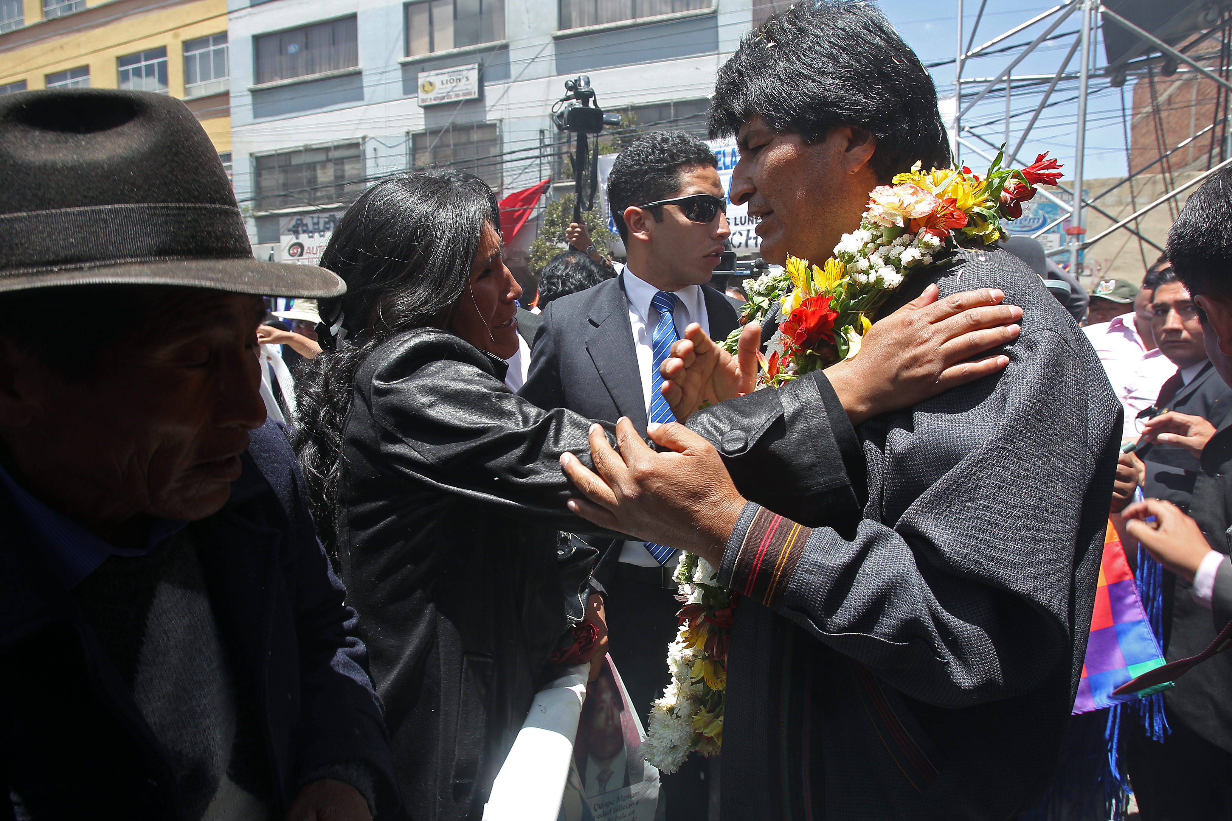 Bolivia recuerda el «Octubre Negro» con el reclamo de extradición de un expresidente