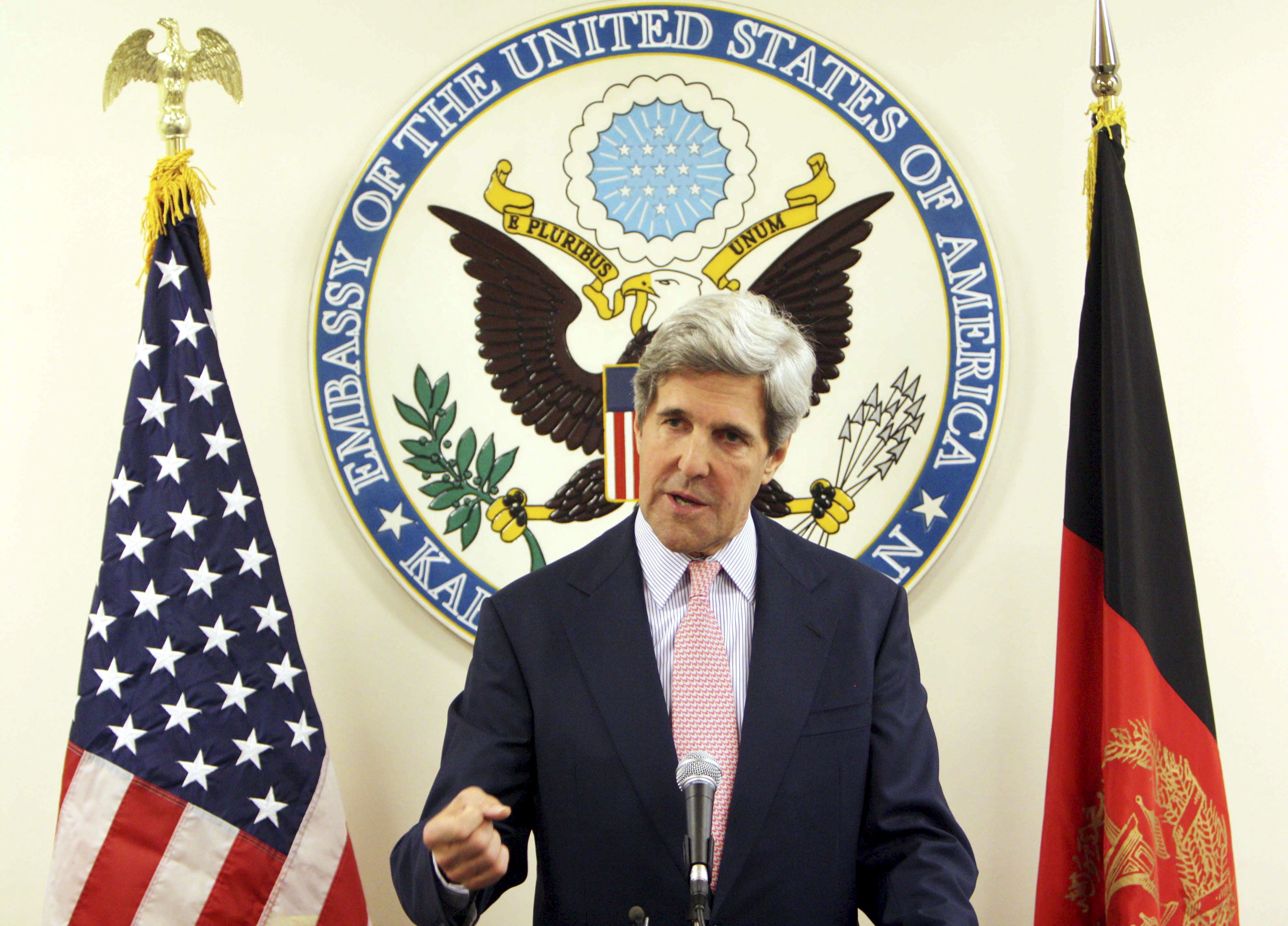 Kerry reconoce que el espionaje estadounidense ha ido demasiado lejos