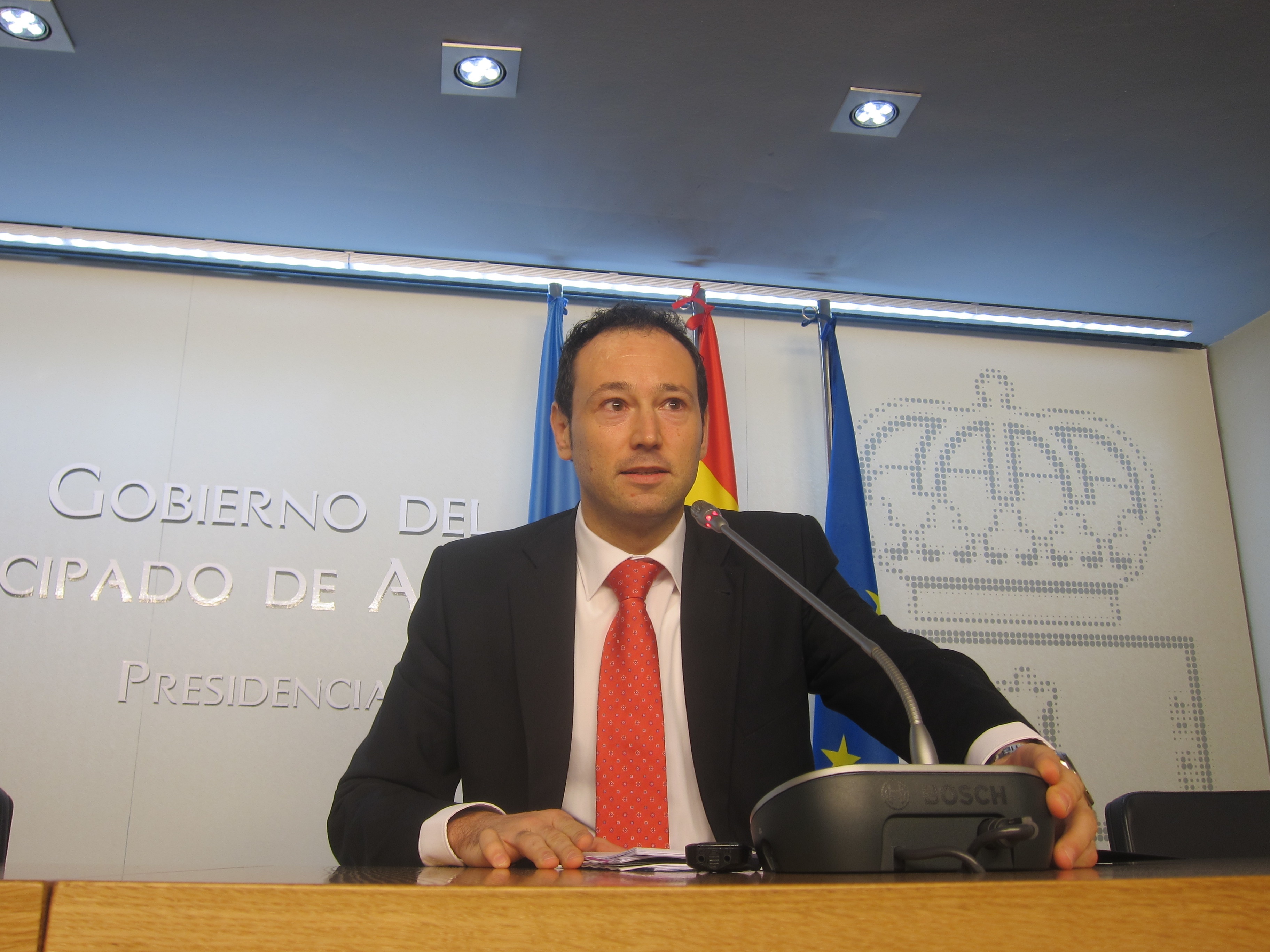 El Gobierno asturiano invita a IU y UPyD a negociar los presupuestos de 2014