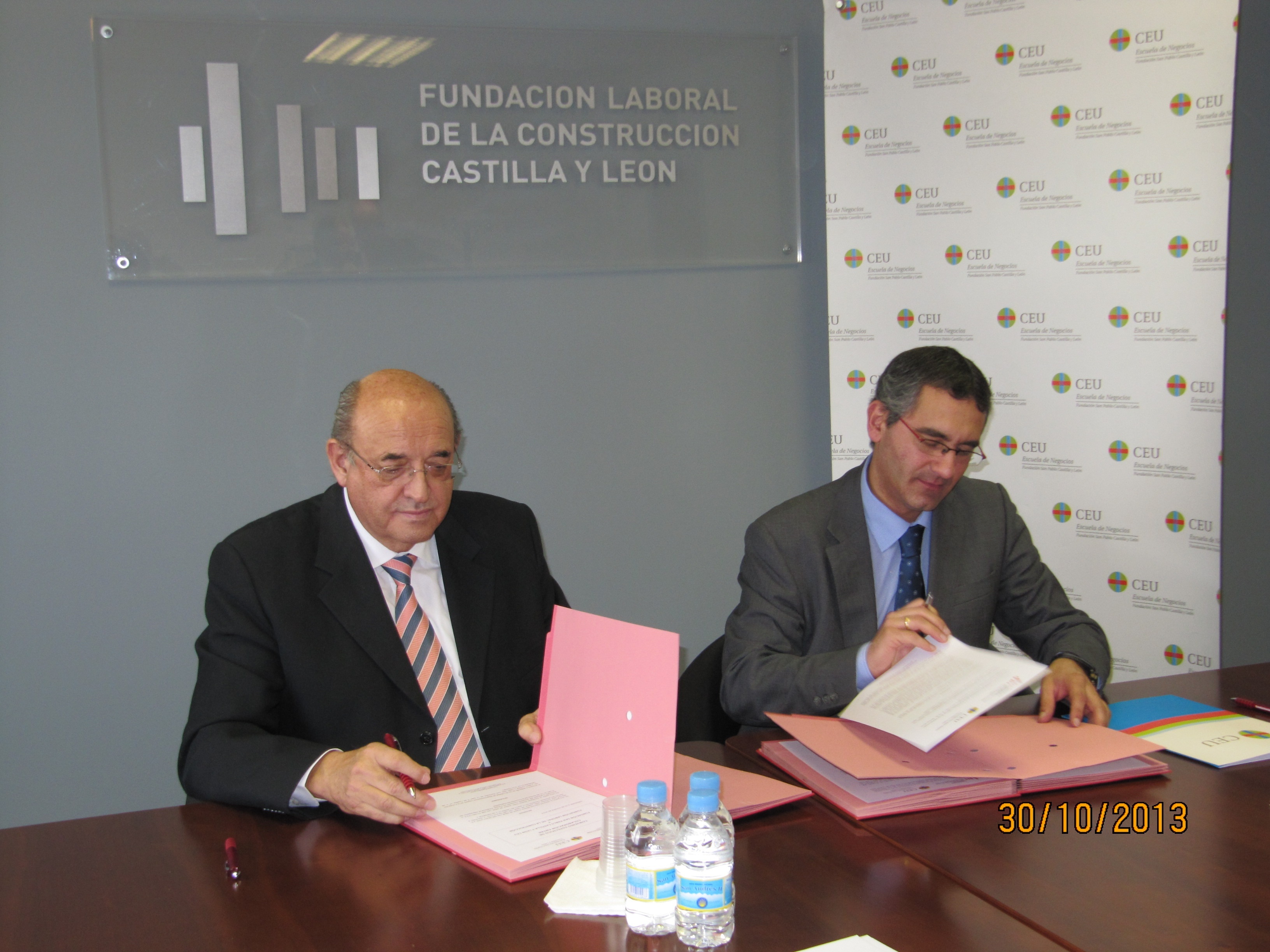 San Pablo CEU y Fundación Laboral de la Construcción firman un convenio de cooperación para Castilla y León