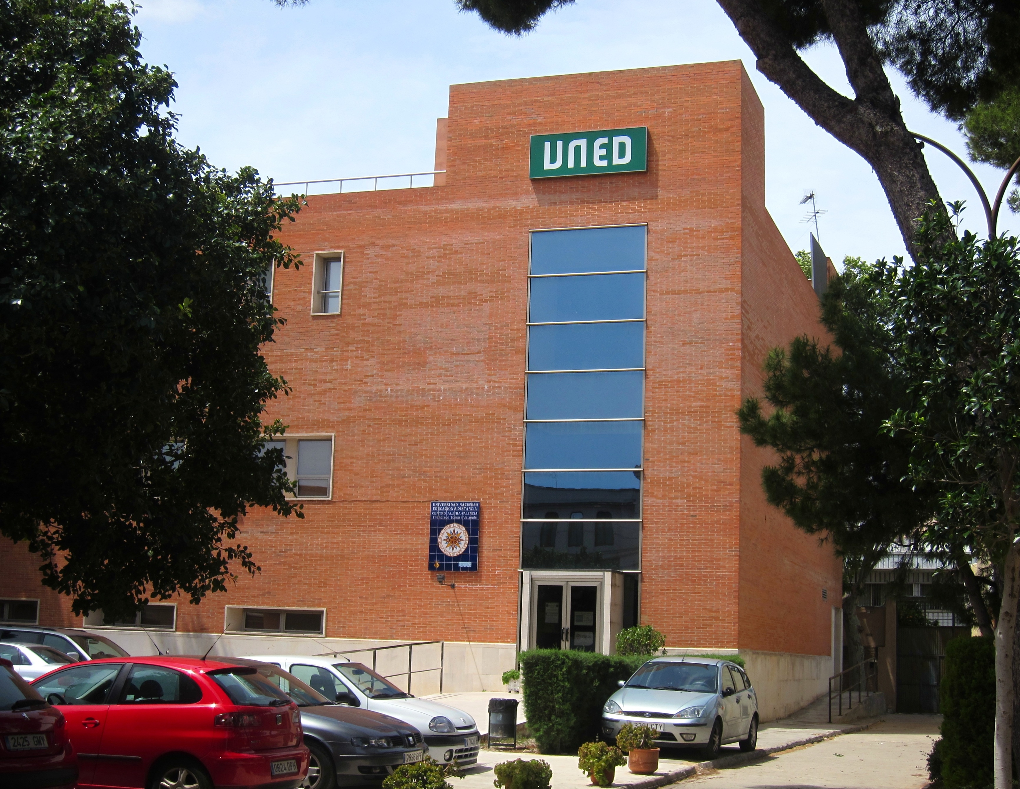 La UNED-Valencia cierra plazos de matrícula para el curso 2013-2014 con un aumento del 6,5% en grados universitarios