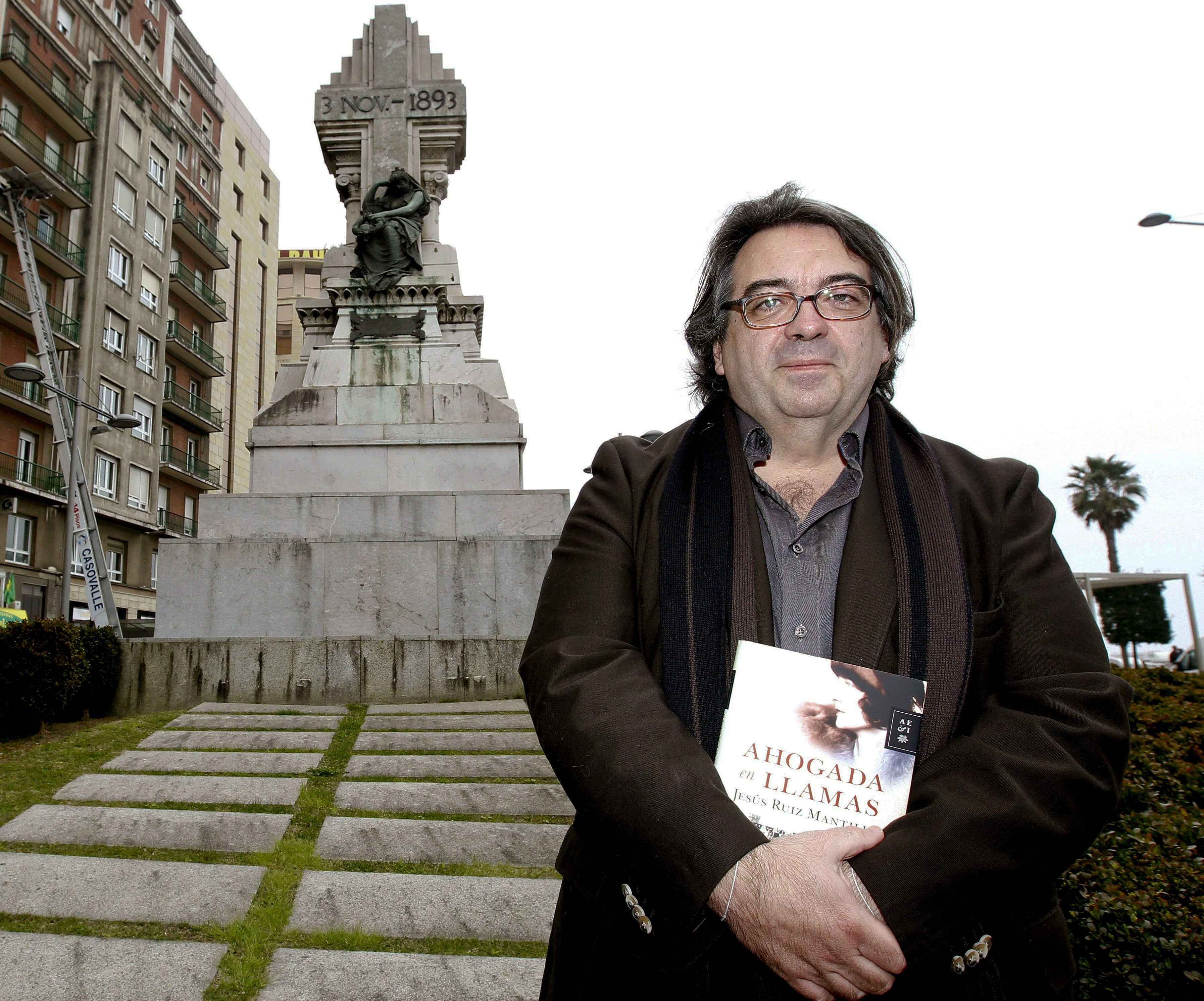 «La cáscara amarga», de Ruiz Mantilla, la novela que fue primero noticia