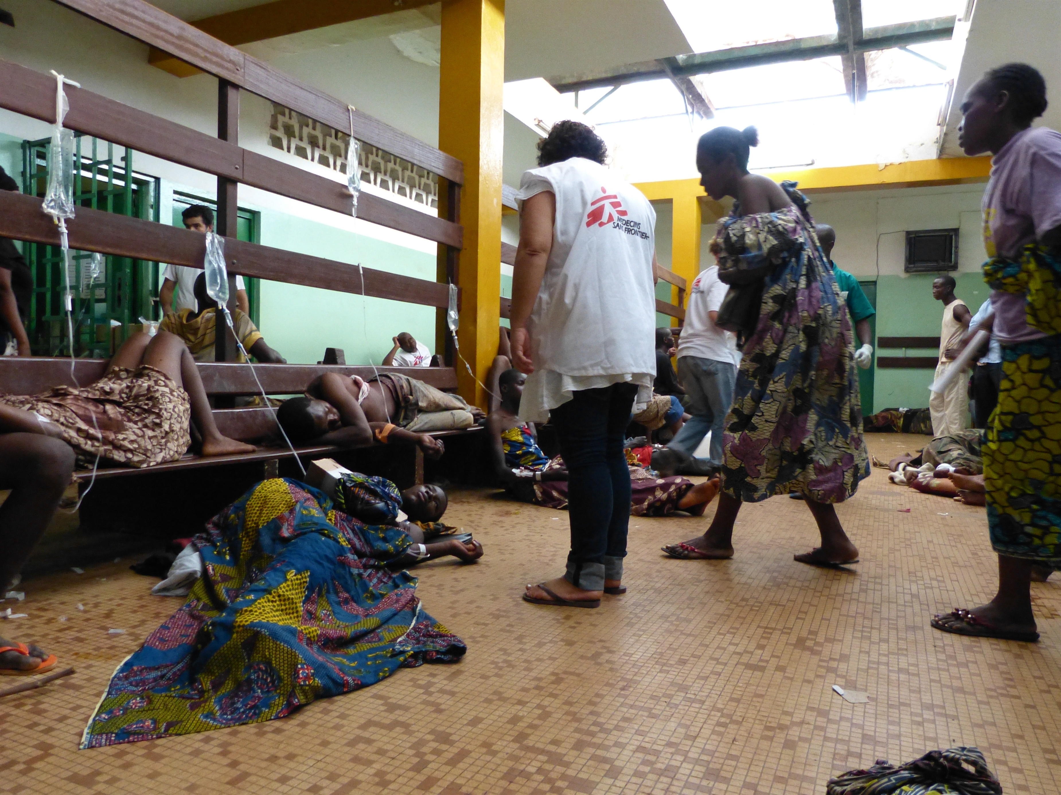 MSF denuncia ejecuciones sumarias en un hospital de Bangui