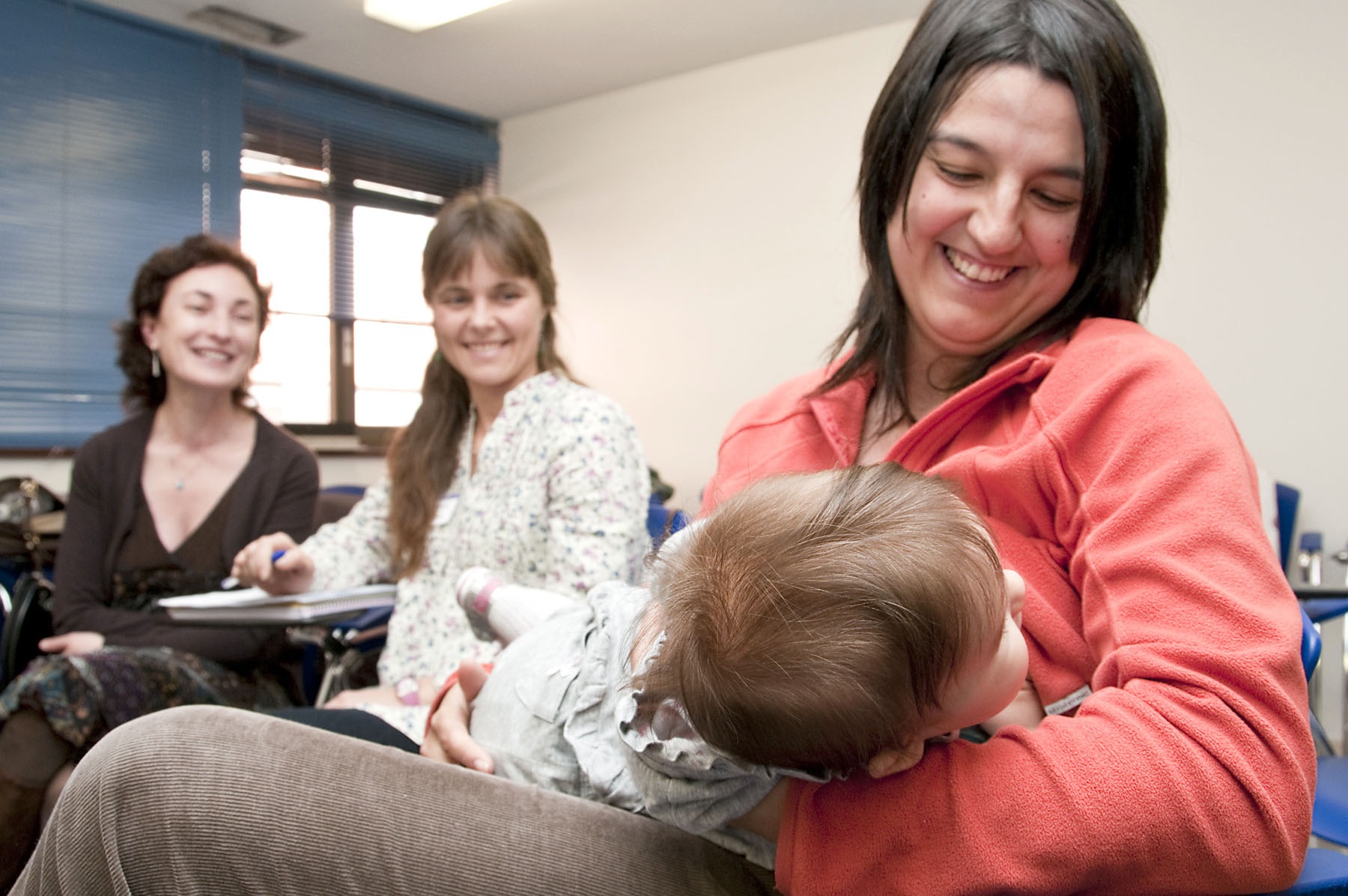 Ayuntamiento de Bilbao reconoce el derecho de las madres a la lactancia materna en instalaciones municipales