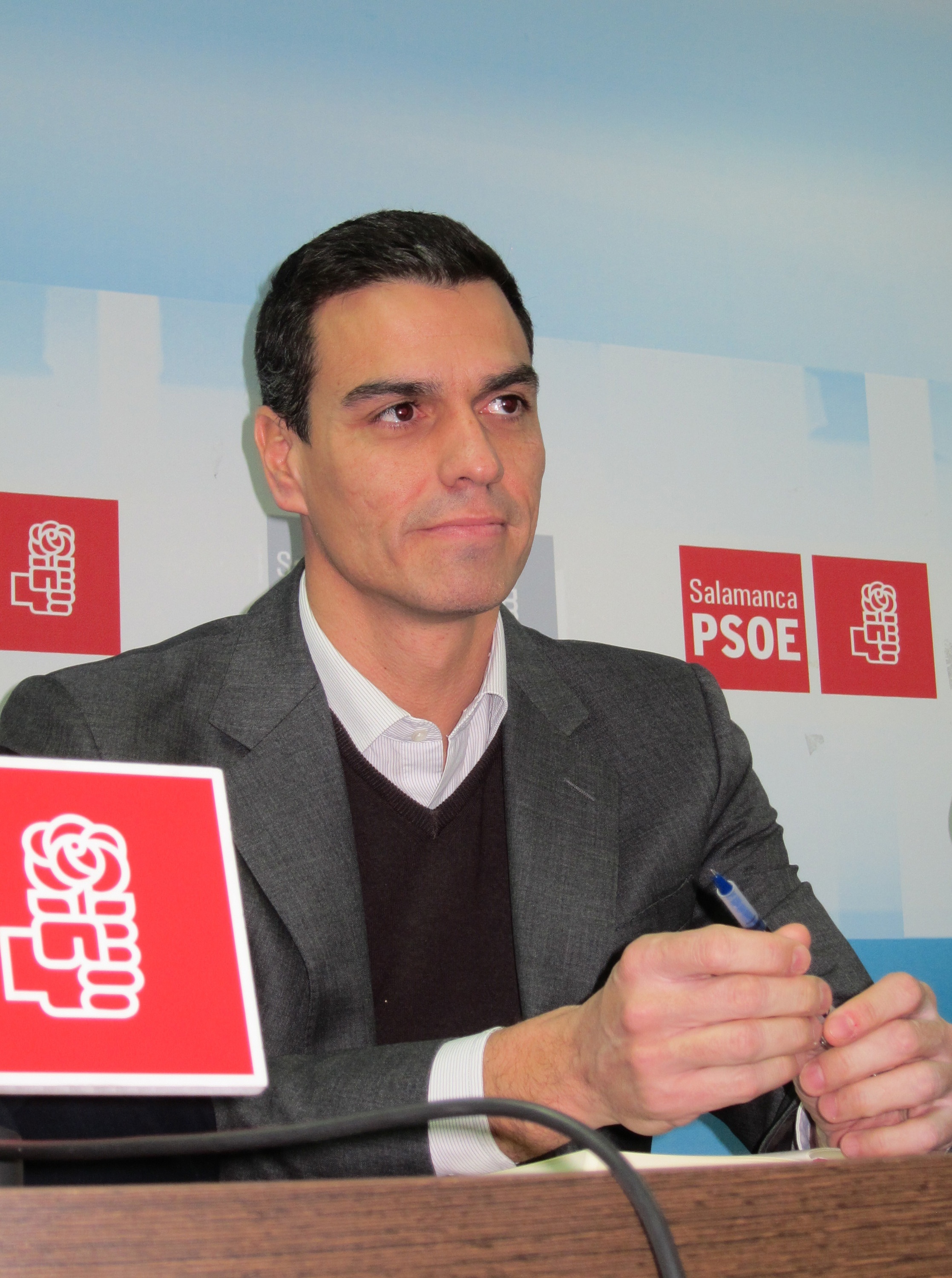 Pedro Sánchez (PSOE) lamenta que el Gobierno «desprecie la negociación colectiva»
