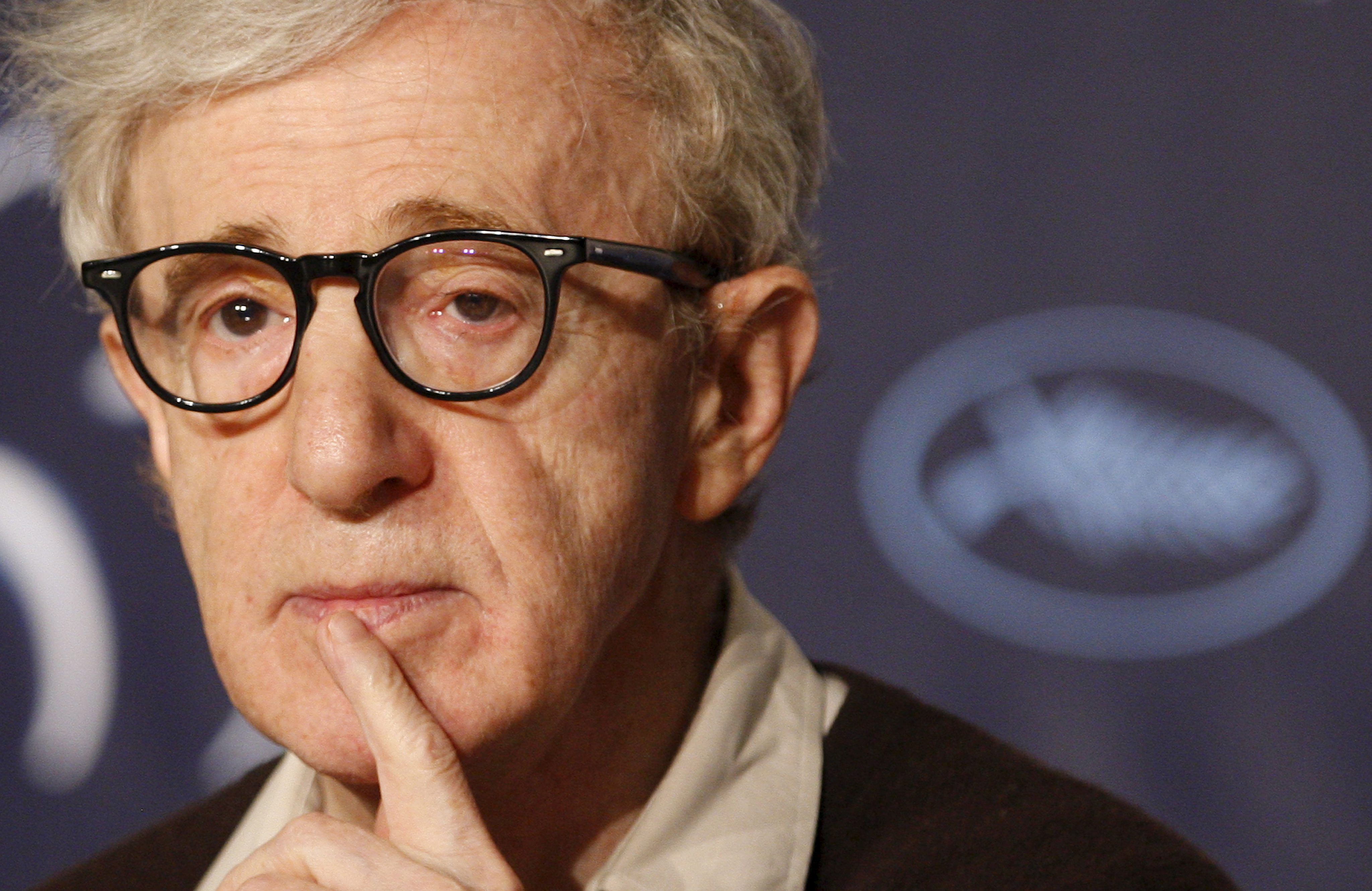 Woody Allen tilda de falsas y vergonzosas las acusaciones de abuso sexual