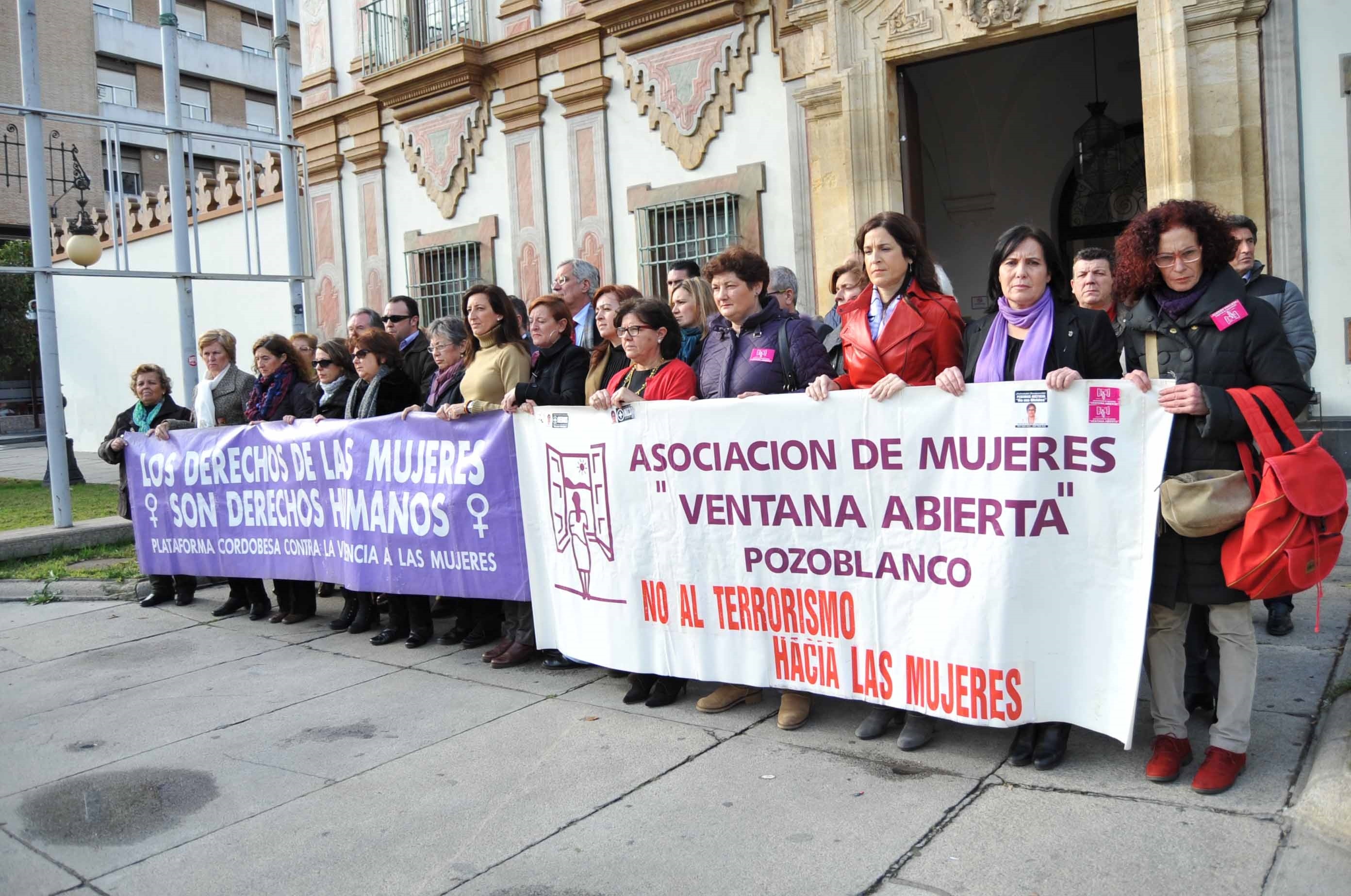 Las mujeres españolas, las que menos reconocen sufrir violencia de género en la UE