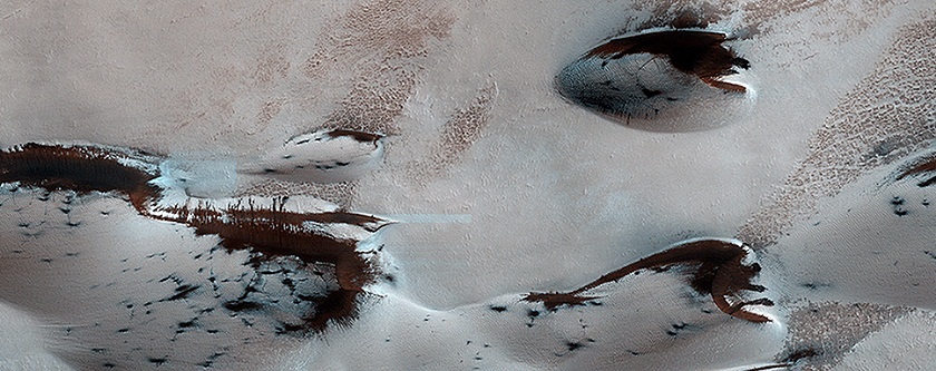 La primavera llega a Marte y comienza el deshielo de sus dunas
