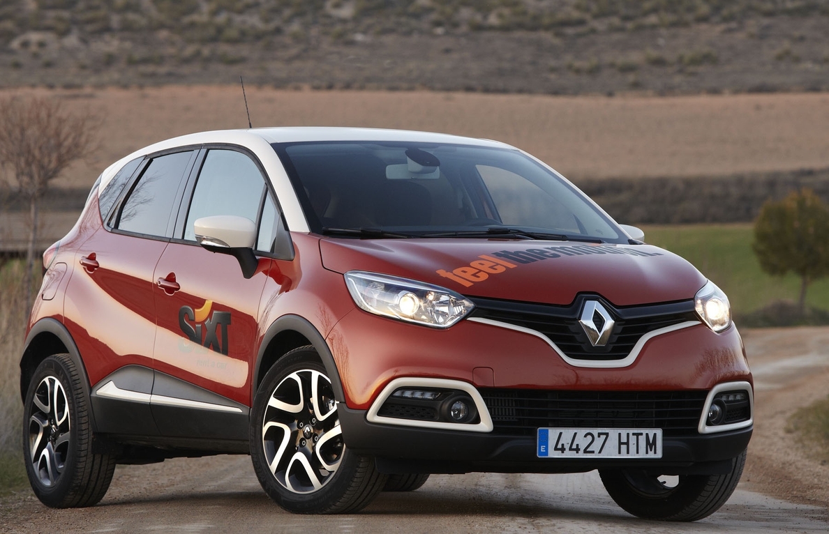 El Renault Mégane lidera el mercado y el Captur, el segmento en el canal de particulares