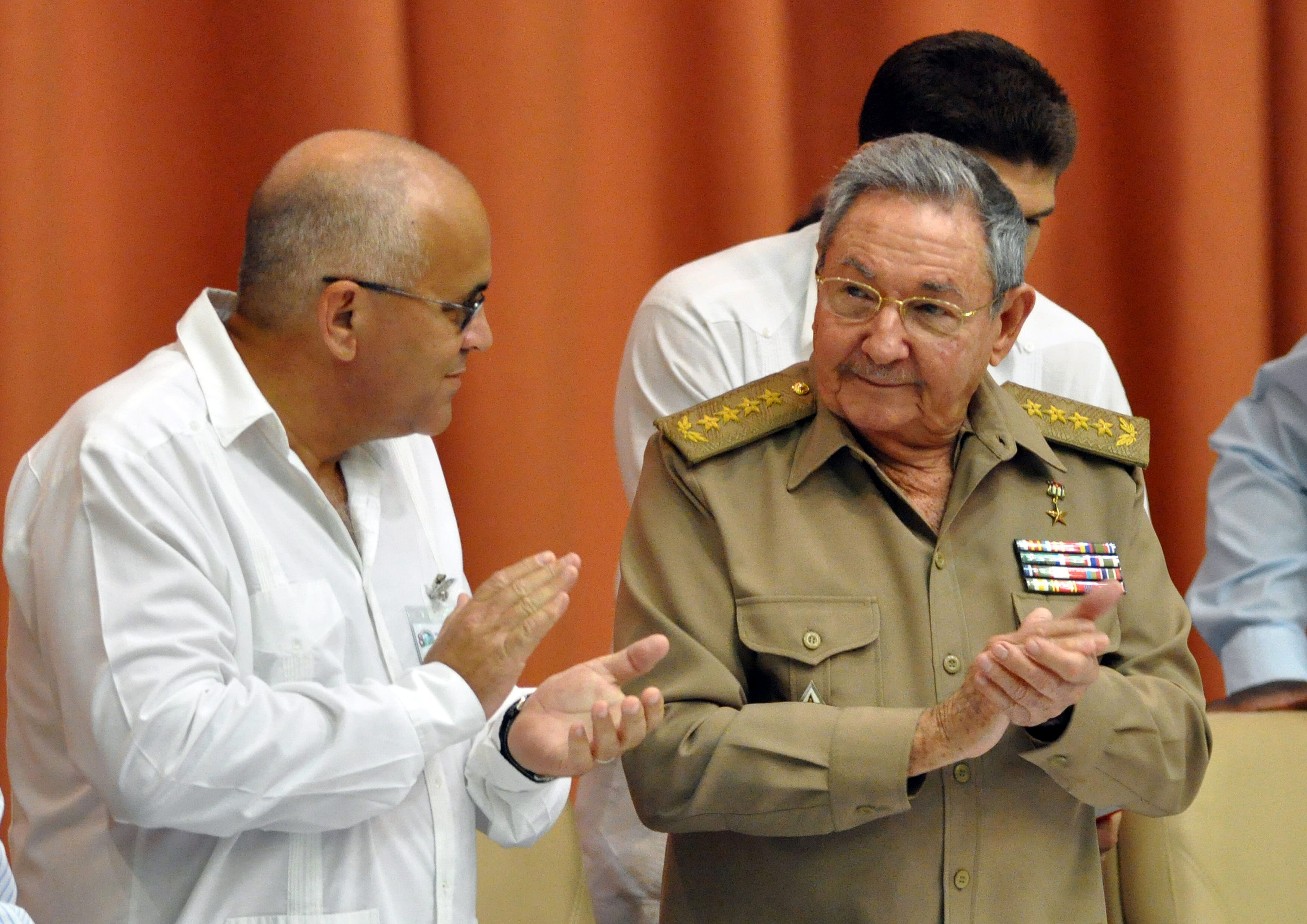 España, principal inversor en Cuba, muy atenta a la nueva Ley de Inversión