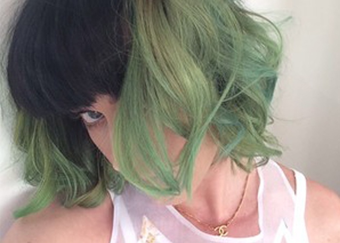 Katy Perry se pasa al verde, su nuevo color de pelo