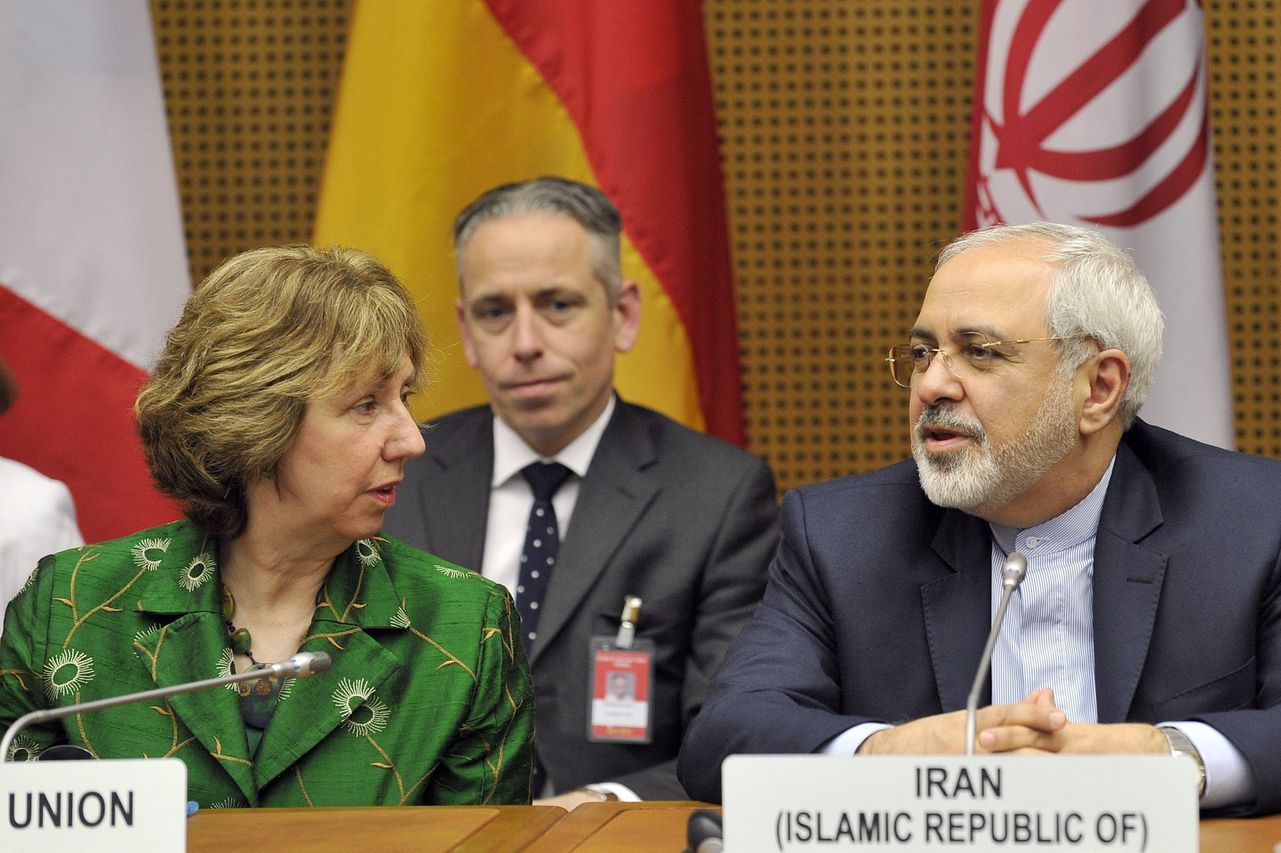 Irán y las grandes potencias seguirán negociando para superar las diferencias