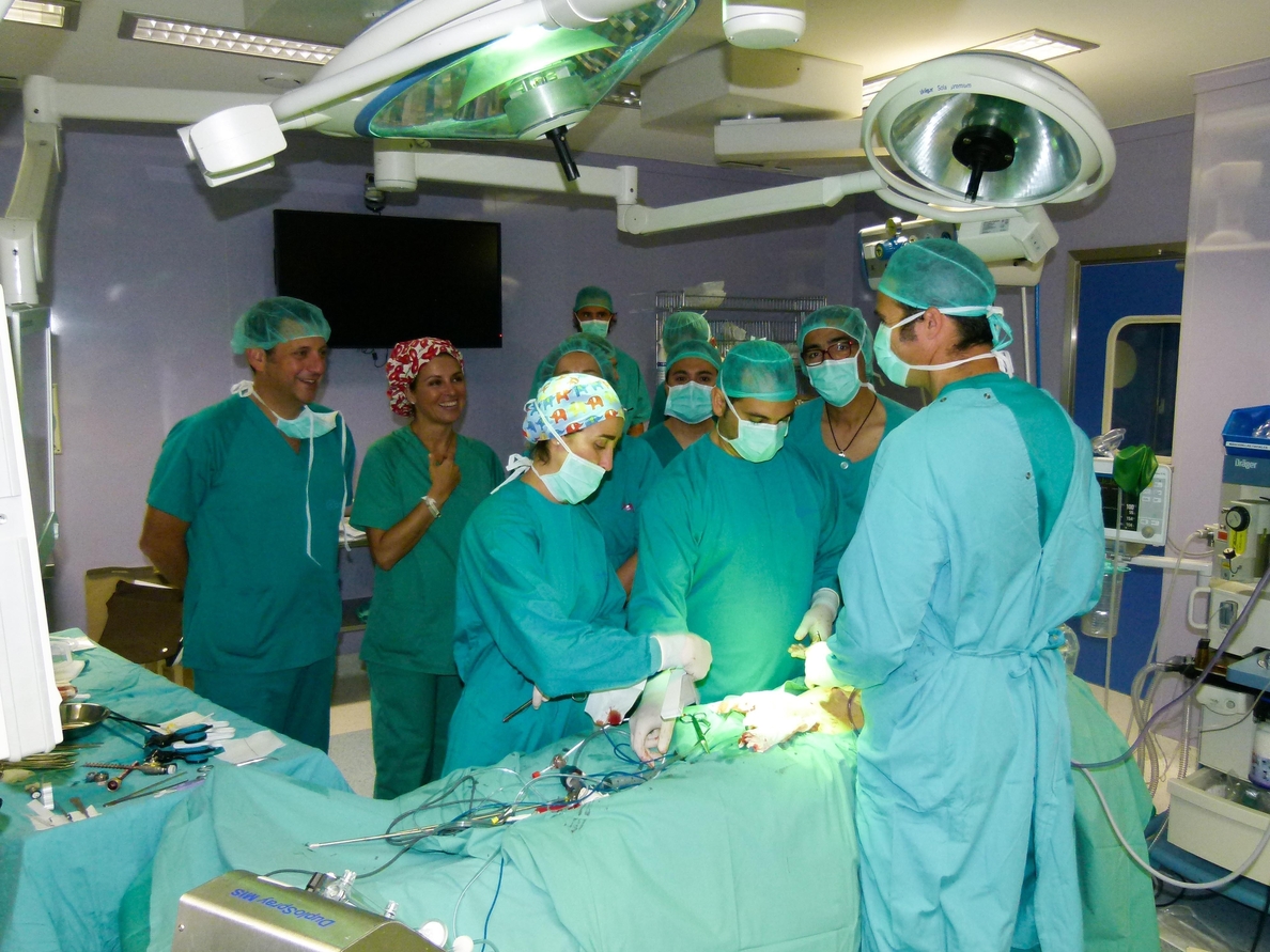 La cirugía laparoscópica para hernias inguinales, la opción con una mejor recuperación, según el Quirón Sagrado Corazón