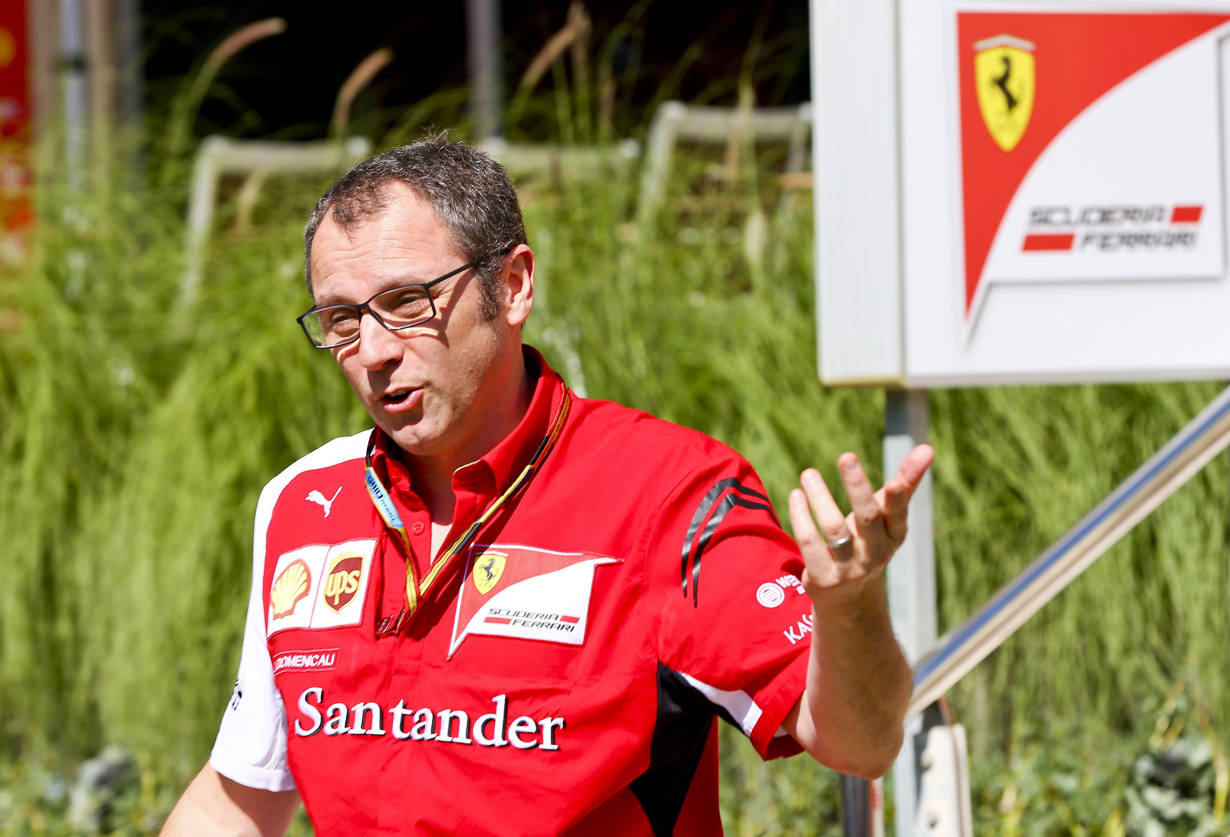 Domenicali anuncia su dimisión en Ferrari como director deportivo