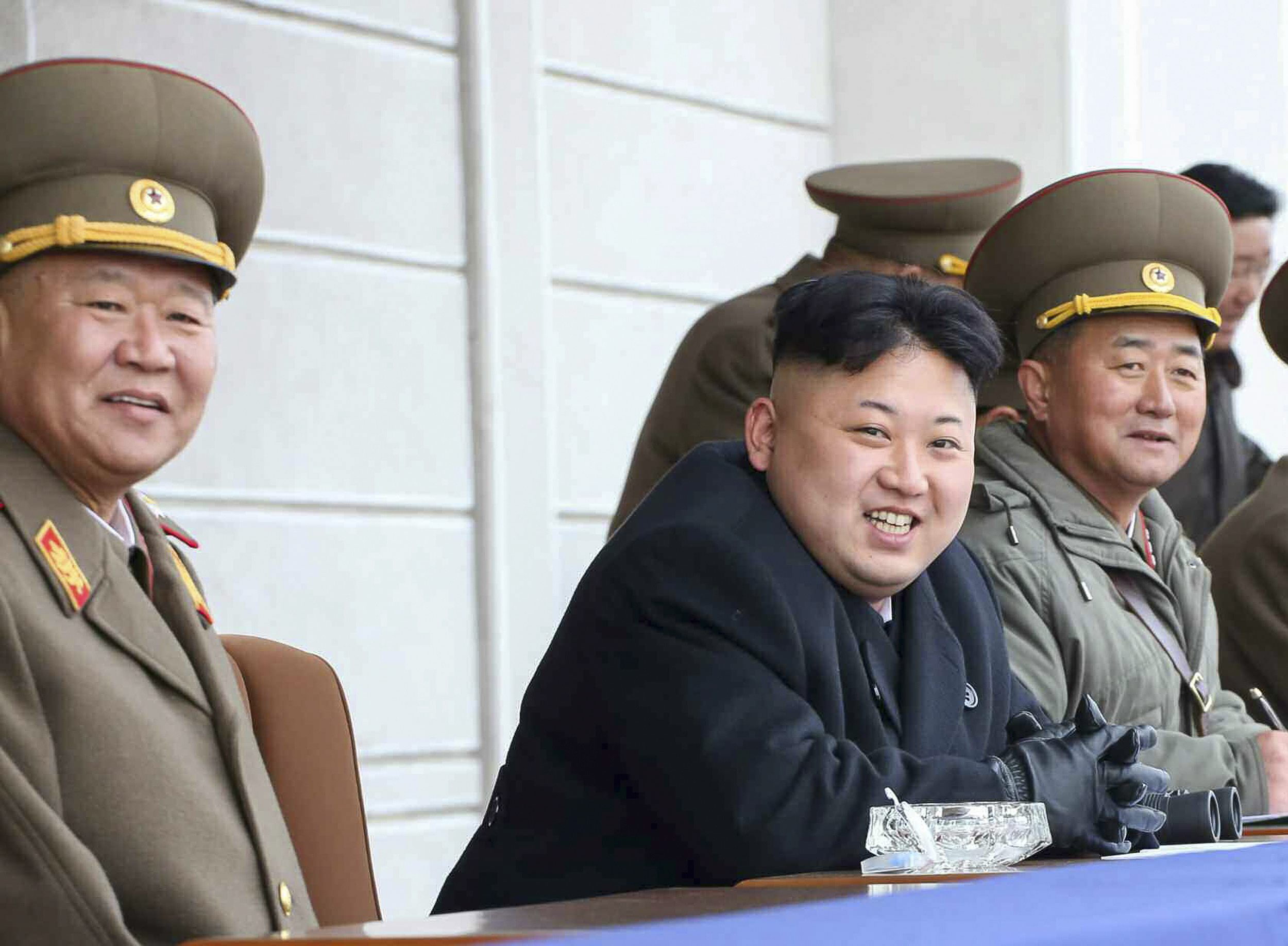 Los norcoreanos, furiosos con una peluquería por burlarse del peinado de Kim