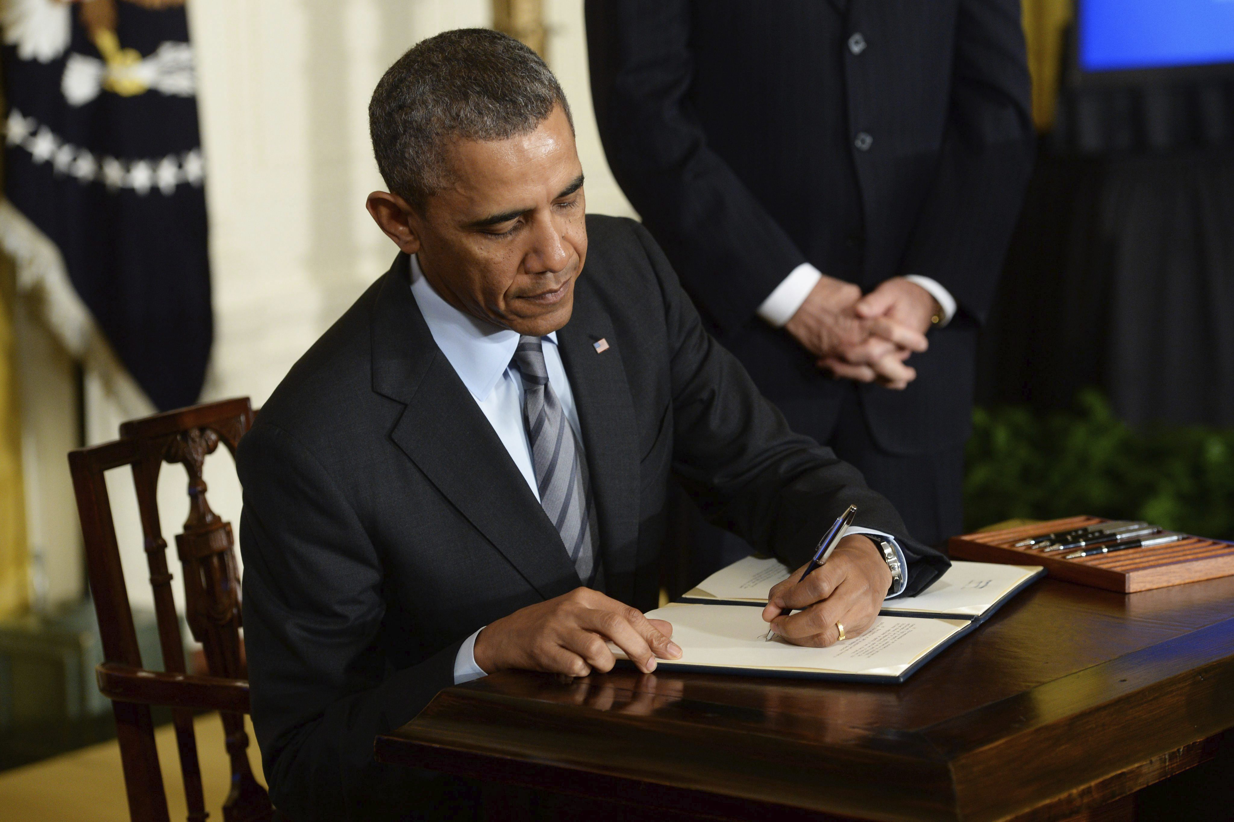 Obama firma la ley que impide a Abutalebí asumir como embajador iraní en la ONU
