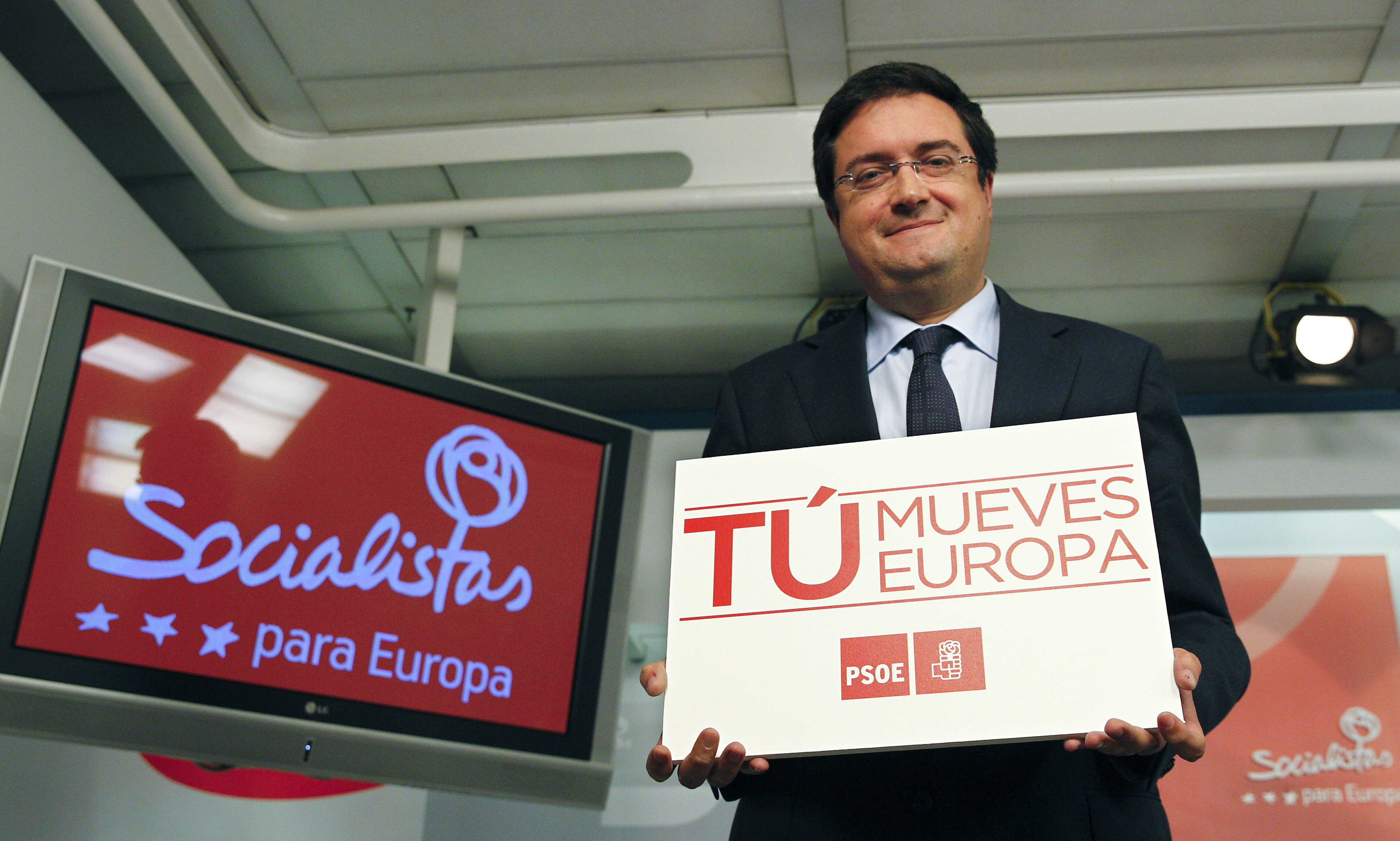El PSOE renuncia por primera vez a las vallas y realizará la campaña más austera