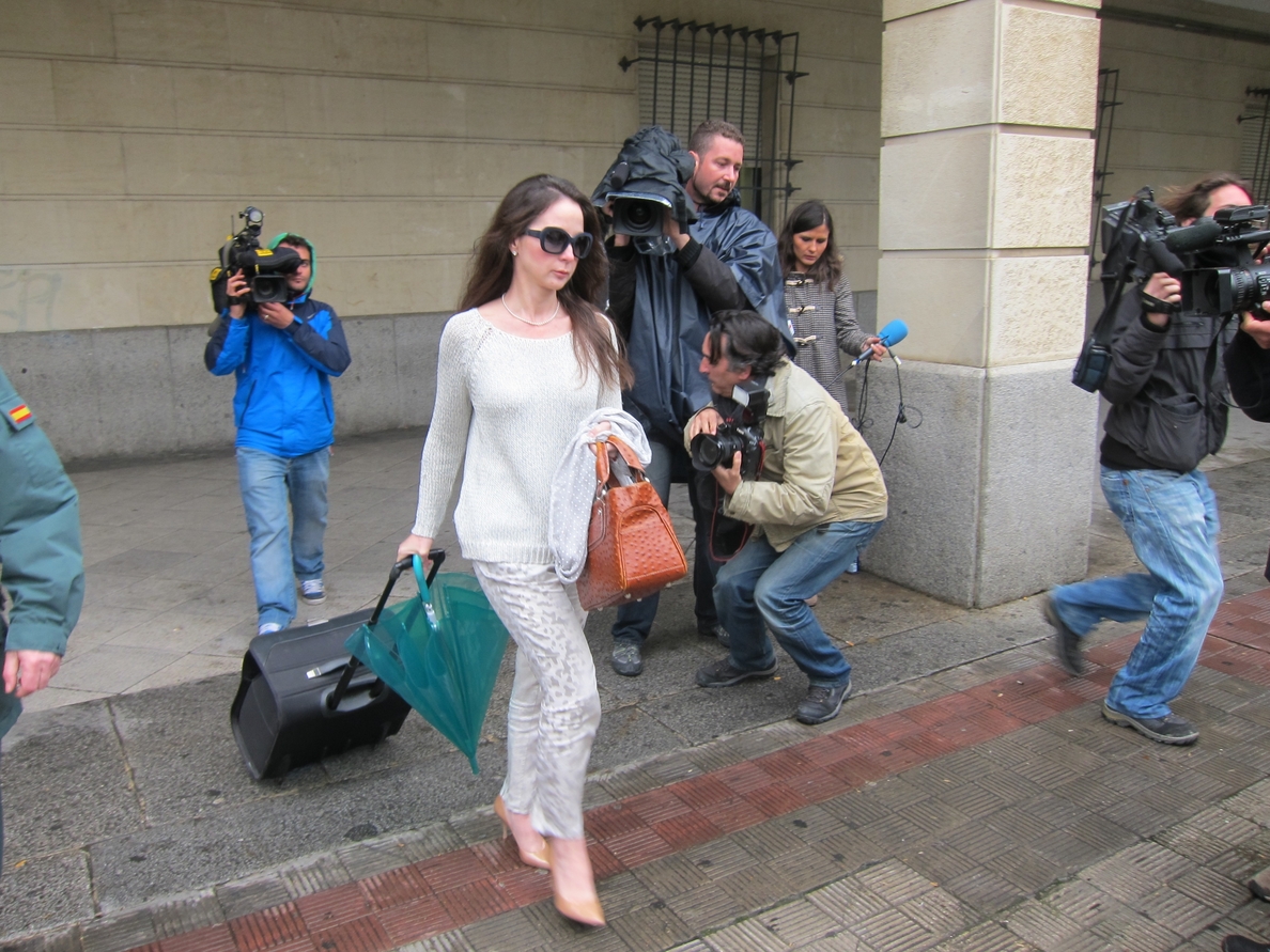 El juzgado de Alaya levanta los embargos contra un ex alto cargo del Gobierno andaluz tras anularse su fianza civil