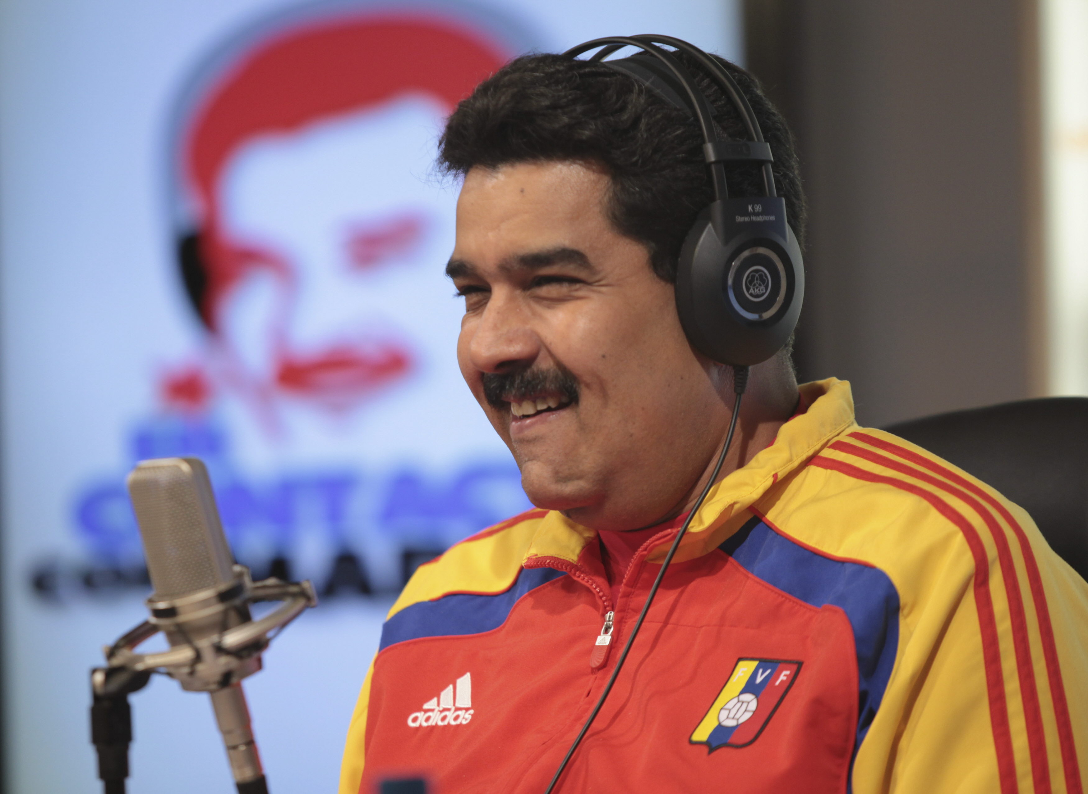Maduro aumenta un 40 por ciento el transporte público