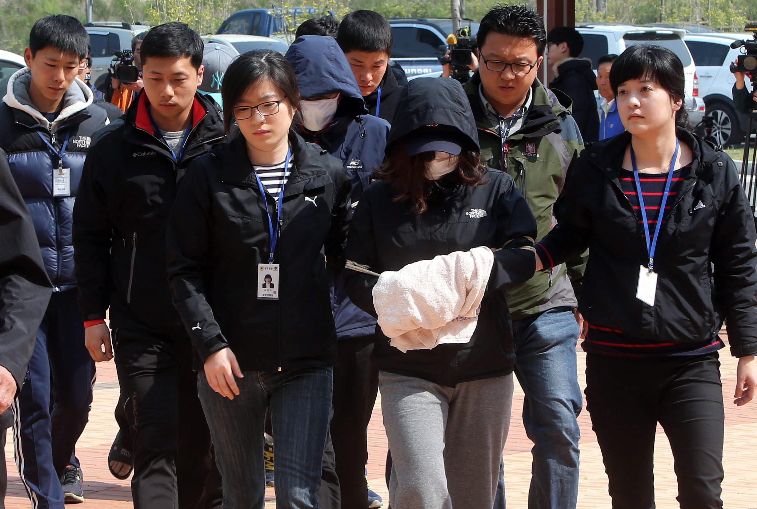 La tragedia del ferri hundido mina la popularidad de la presidenta surcoreana