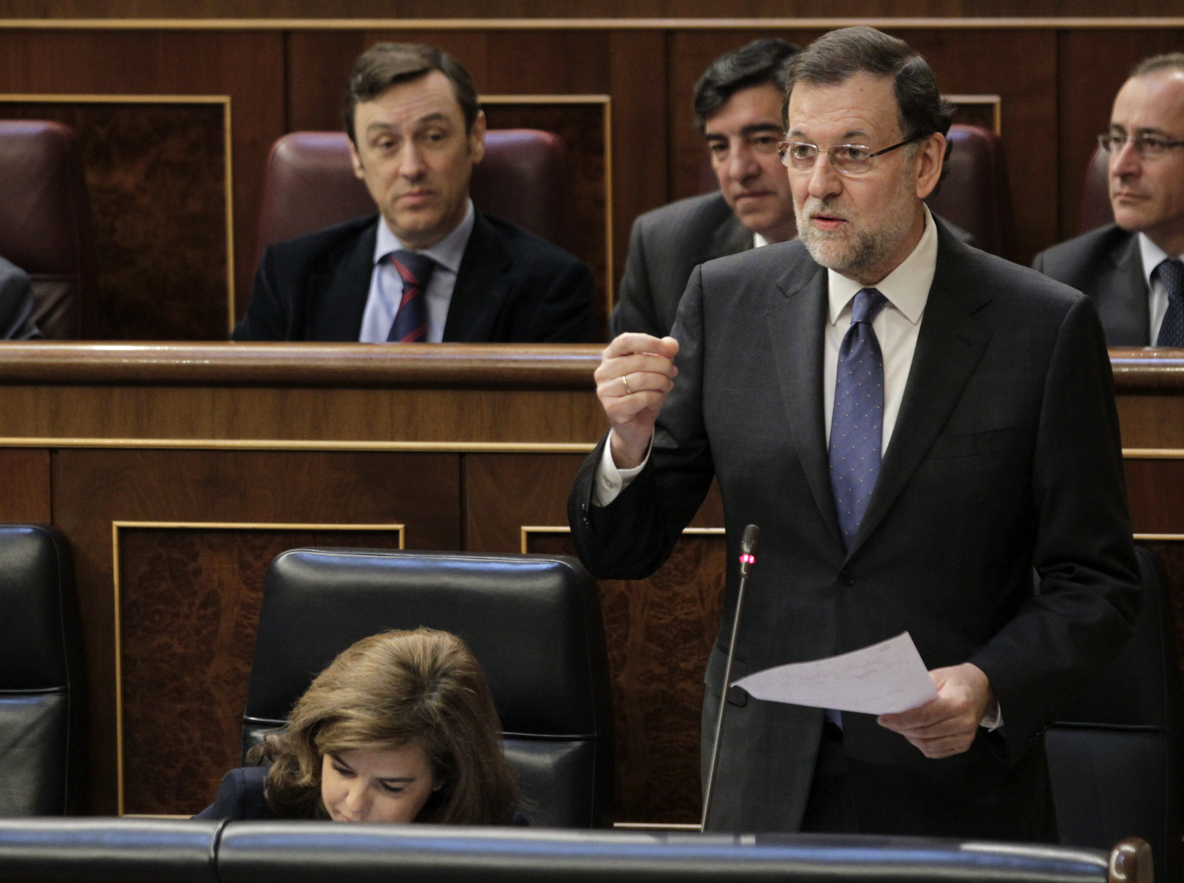 Rajoy se queda a cuatro meses de batir el récord de Aznar sin crisis de Gobierno
