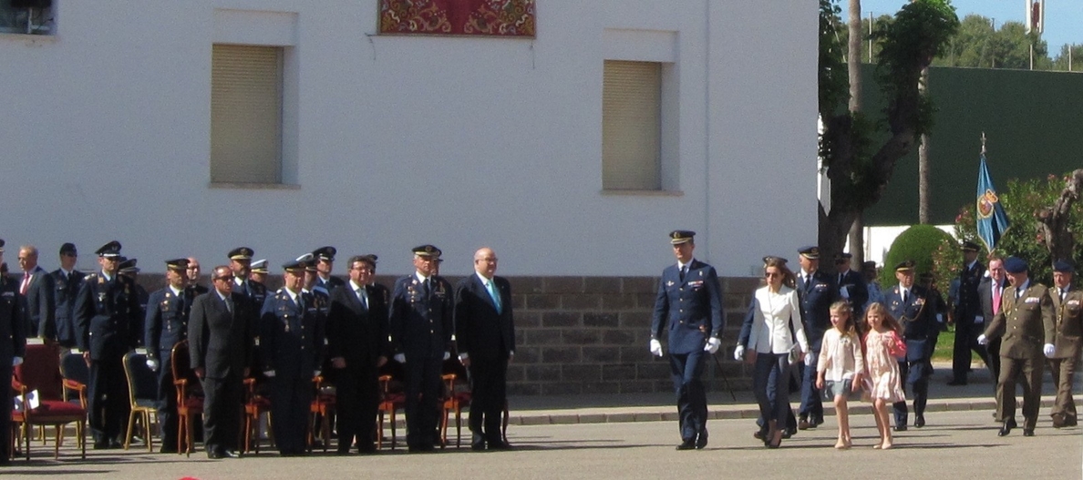 (AV) Príncipes de Asturias presiden las bodas de plata de la 41 promoción de la Academia General del Aire de San Javier