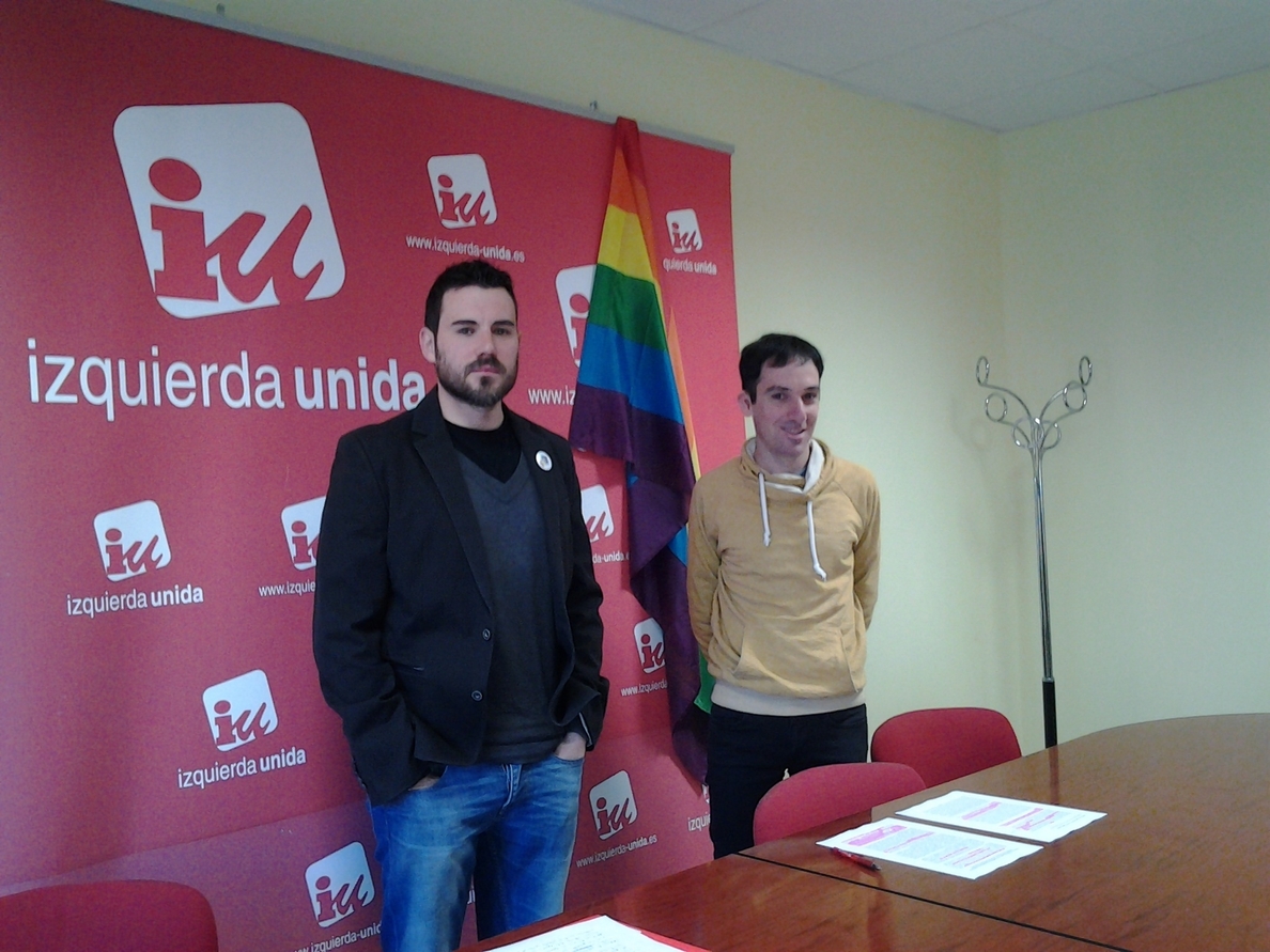 Barrio (IU) aboga por «impulsar medidas que desarrollen y normalicen la situación del colectivo LGTBI en Europa»