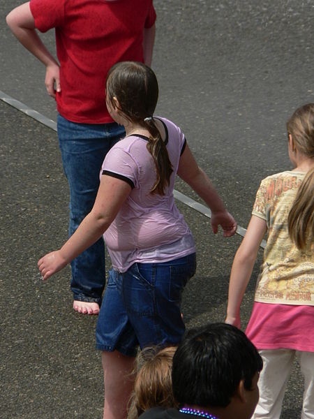 Casi un de cada dos niños españoles sufre sobrepeso u obesidad