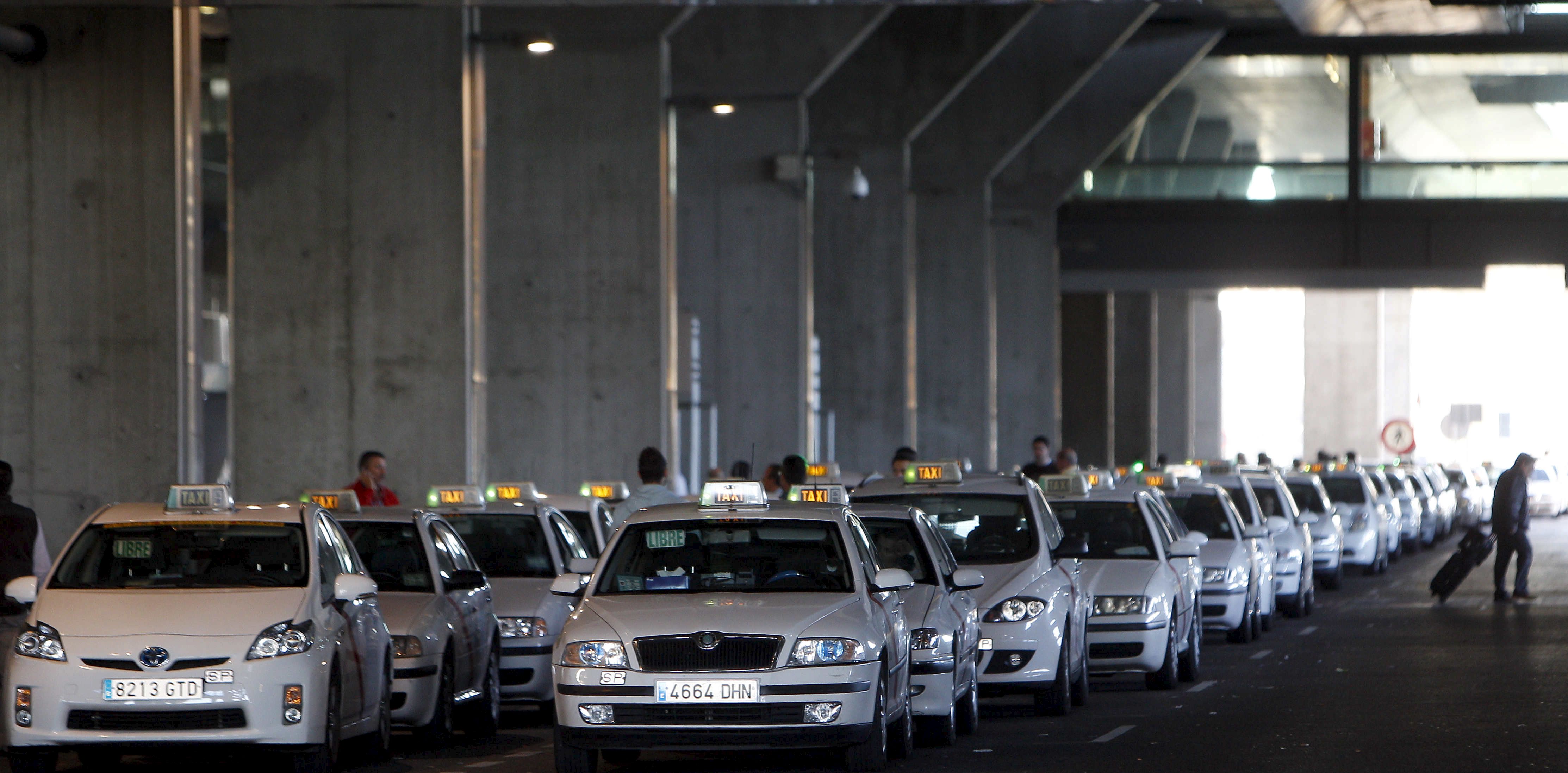 La CE rechaza prohibir los servicios de taxi alternativo pese a las críticas