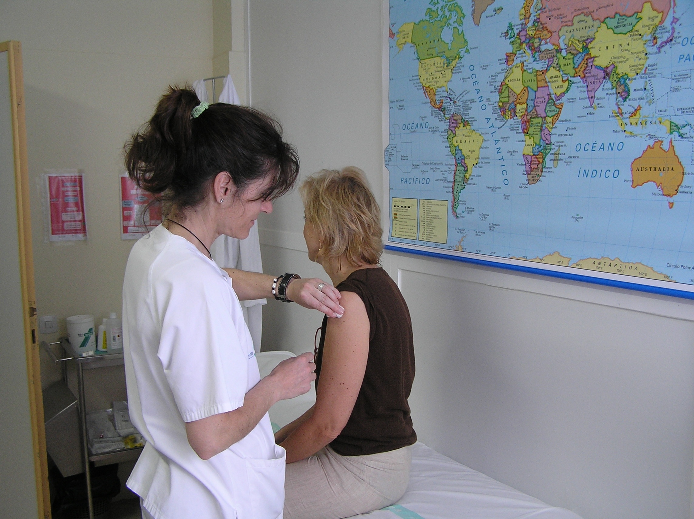 Vacunas que tienes que ponerte si viajas a Indonesia en 2014