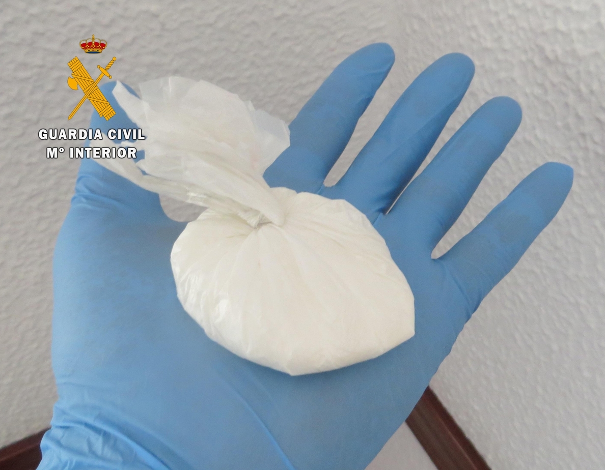 Detenidos dos jóvenes en Corte de Peleas (Badajoz) con 35 gramos de cocaína