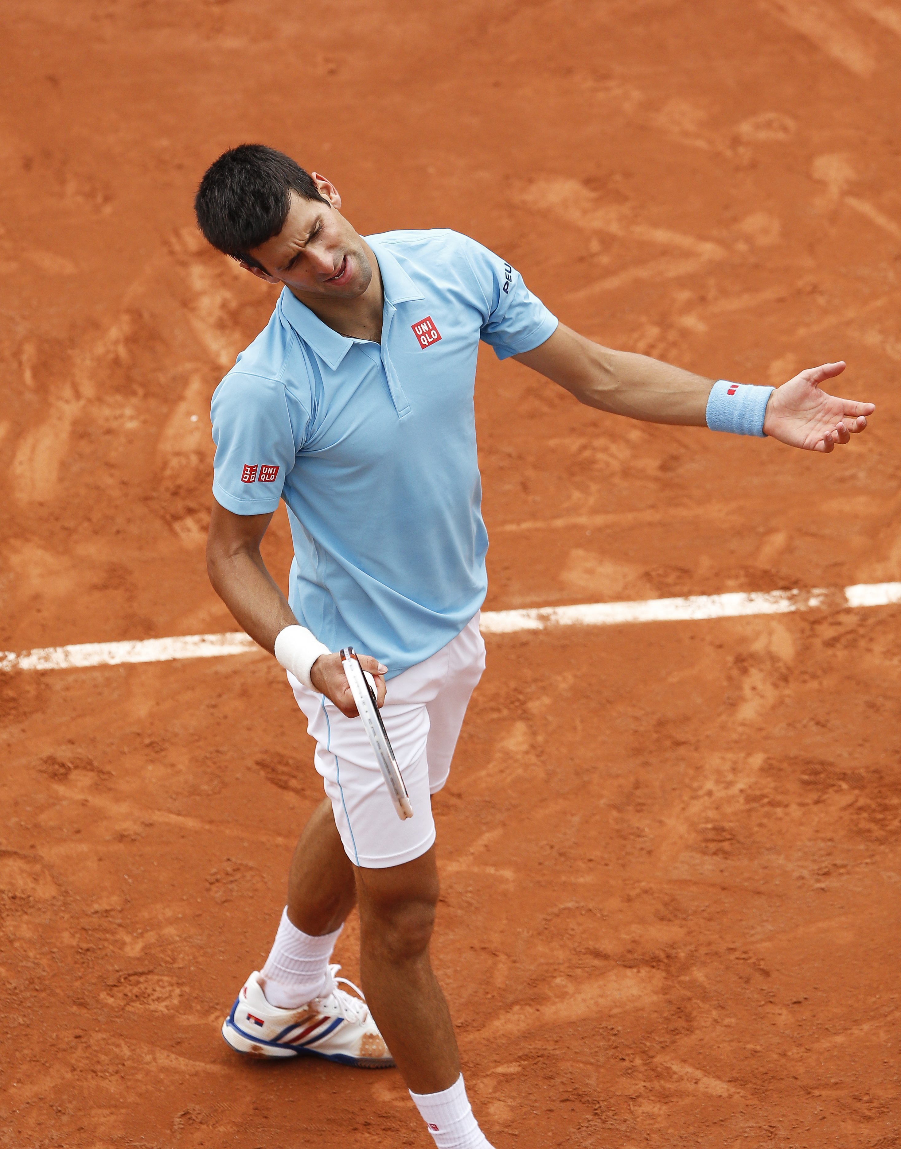 Djokovic, en cuatro sets a octavos de final