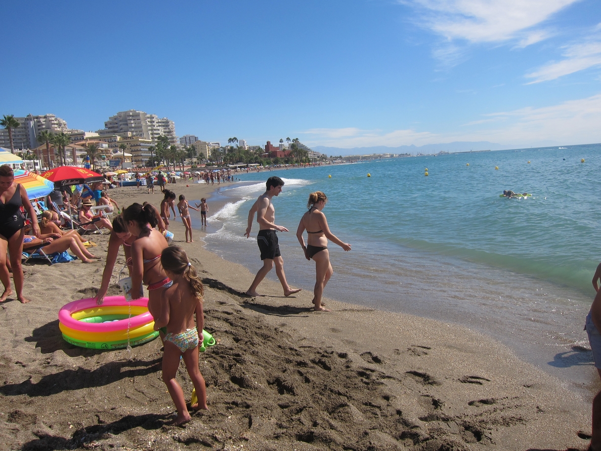 España recibió 21,4 millones de turistas hasta mayo, un 8,2% más