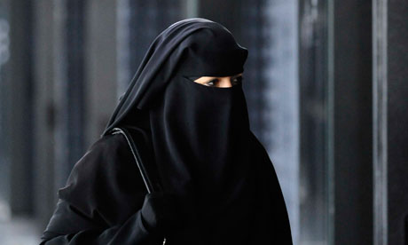 Estrasburgo avala la ley francesa que prohíbe el burka en espacios públicos