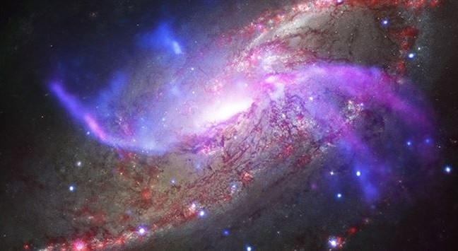 Un agujero negro utiliza fuegos artificiales para esterilizar a su galaxia