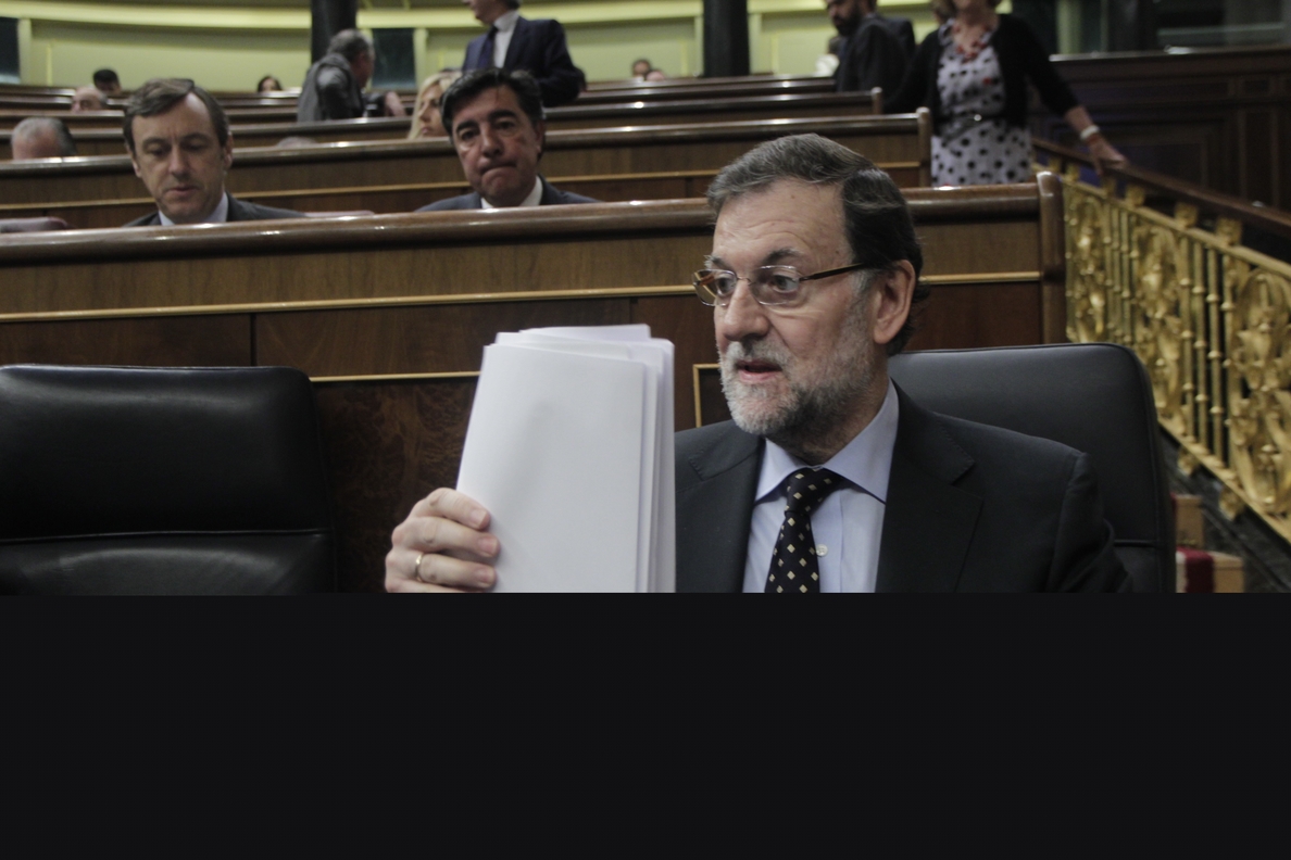 Rajoy recuerda al PSOE que ellos llevaban la elección directa de alcaldes en su programa de 2004
