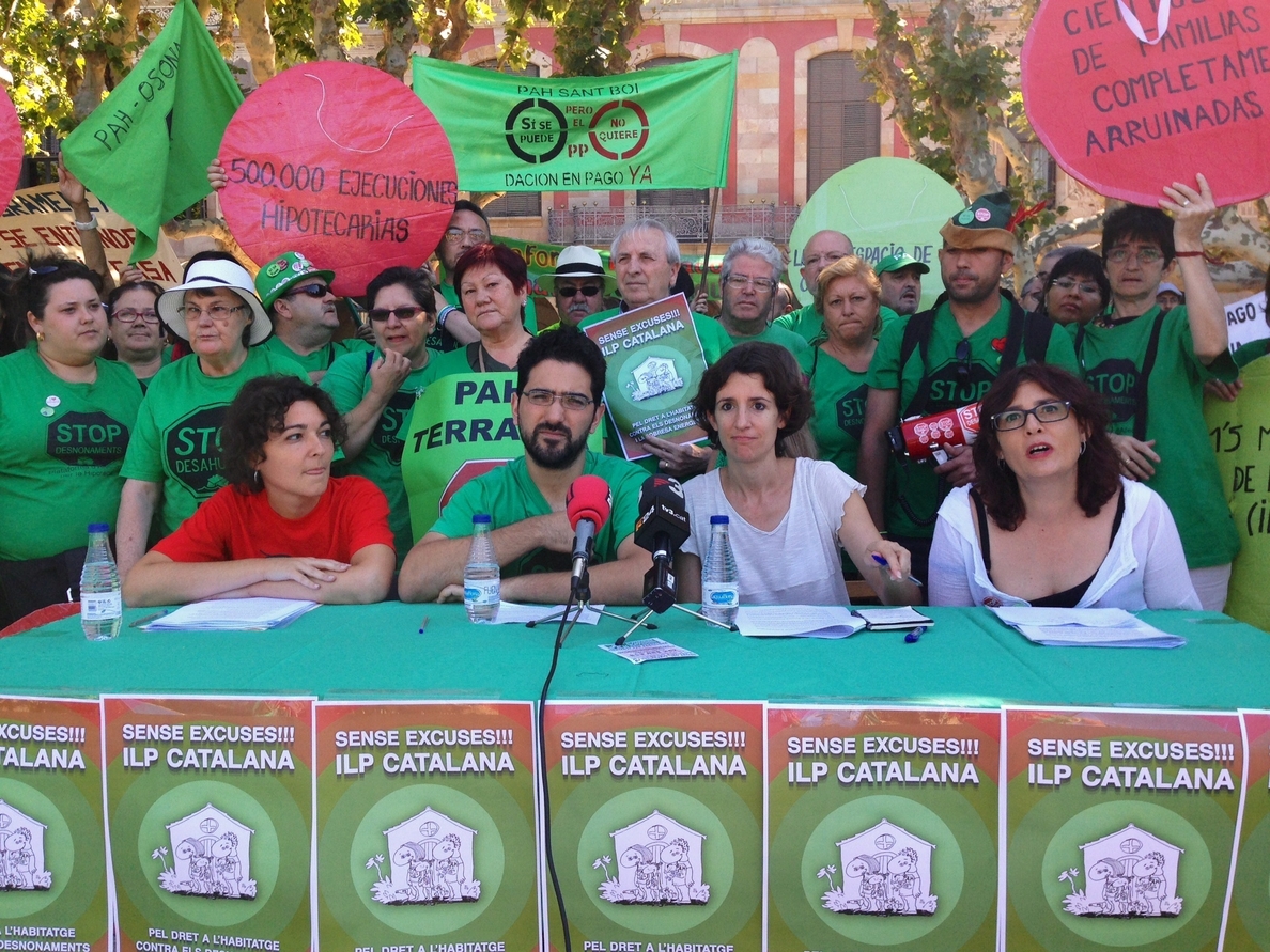 La PAH impulsa una ILP contra la «emergencia» provocada por desahucios y pobreza energética en Cataluña
