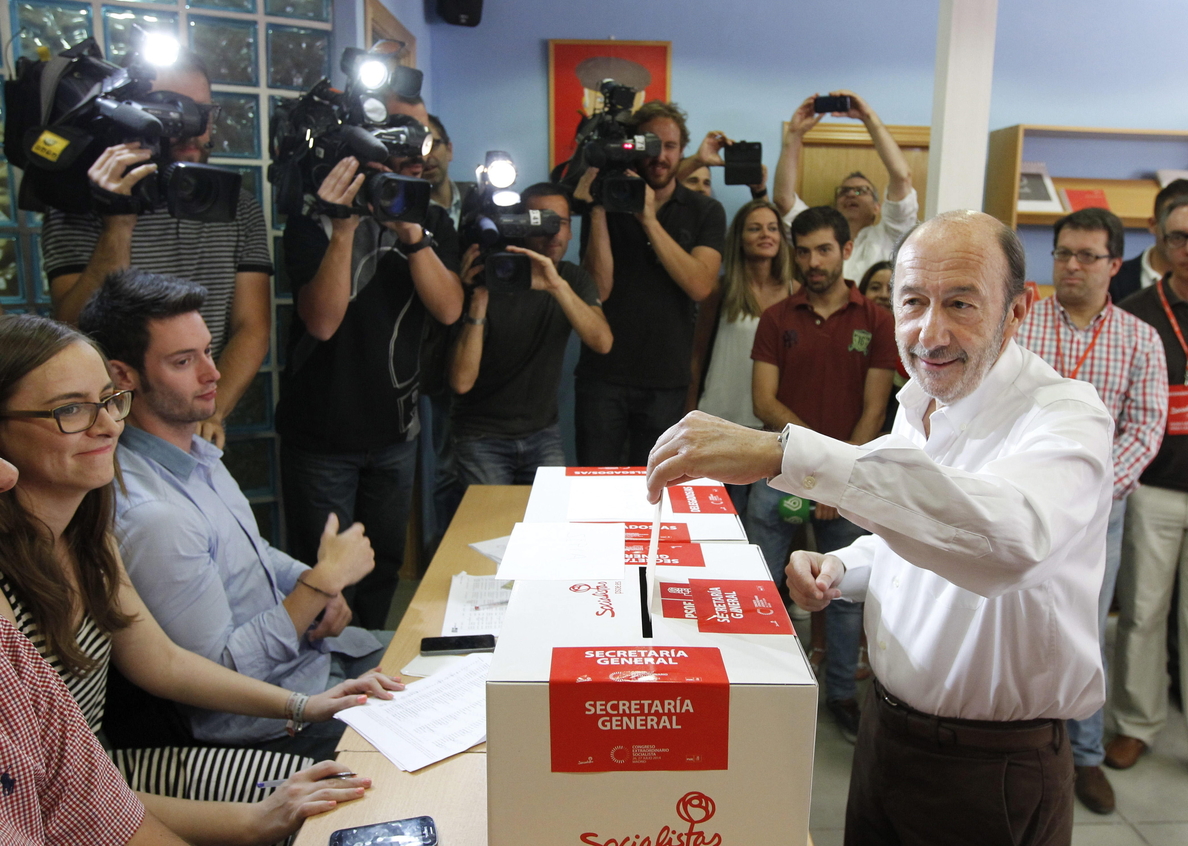 Se cierran las urnas del PSOE con un 52% de participación a las 18.00 horas