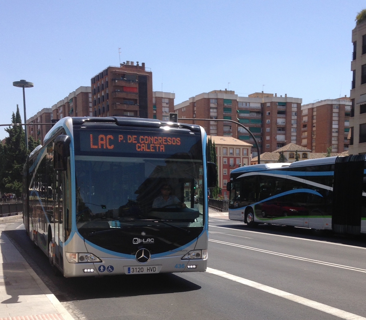 IU ve «nefasta» la gestión de la reordenación del transporte público en Granada con la Línea de Alta Capacidad