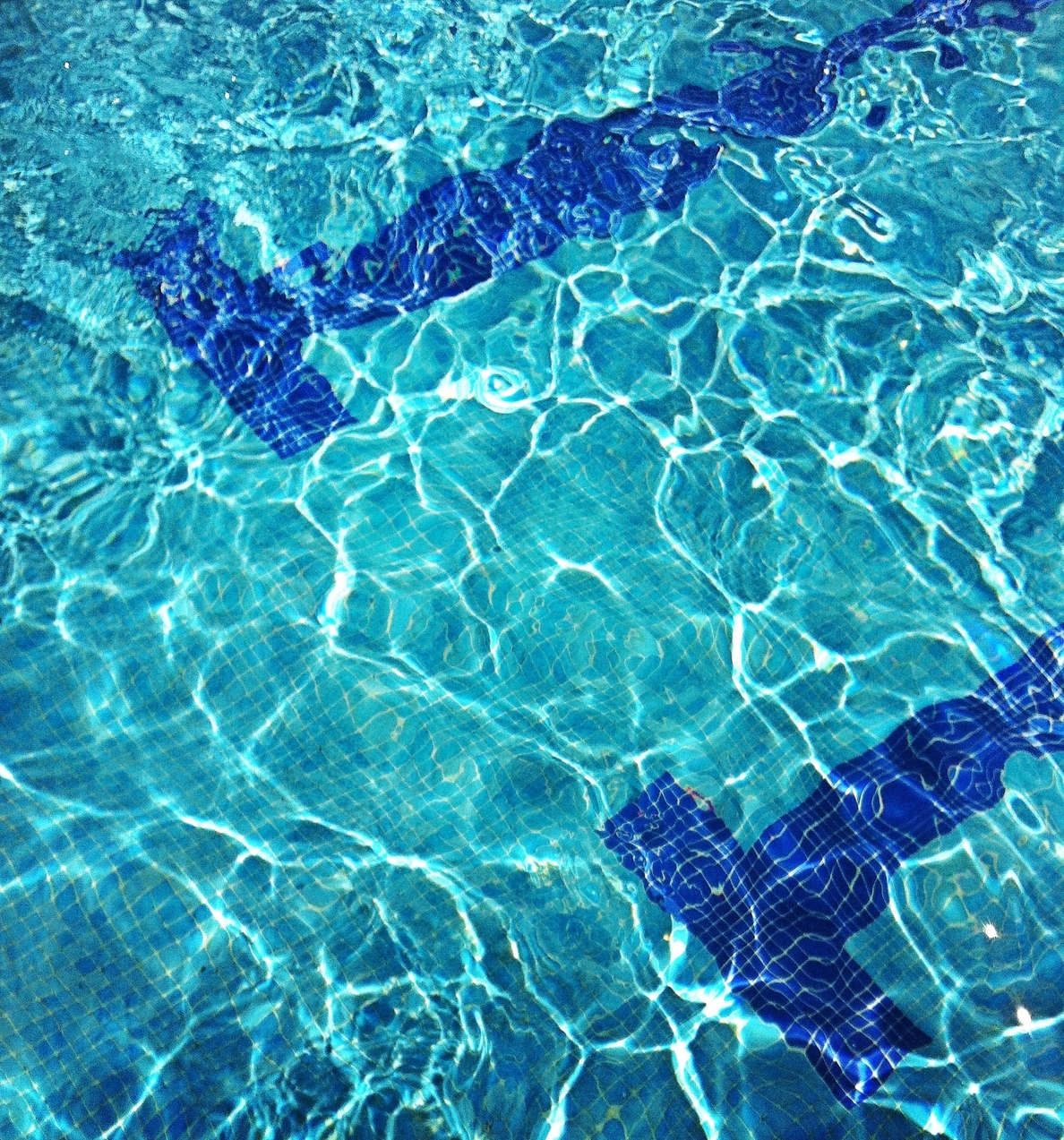 Sanidad recomienda usar chalecos salvavidas en lugar de flotadores en caso de no saber nadar