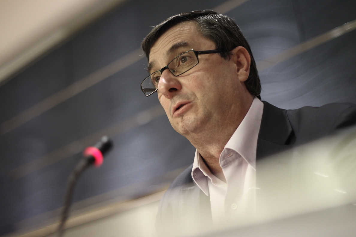 IU-ICV pide «racionalidad» a Rajoy y Mas y defiende que los catalanes se expresen «libremente»