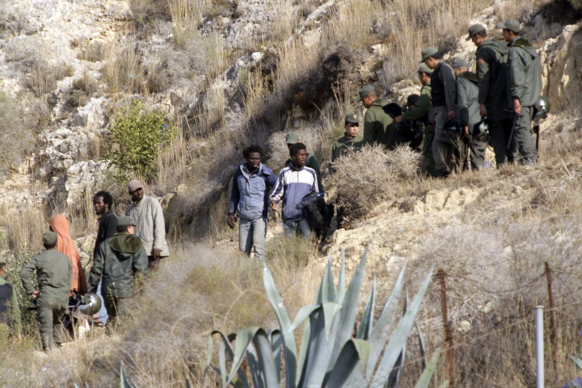 Unos 1.000 inmigrantes protagonizan un nuevo intento de entrada a Melilla