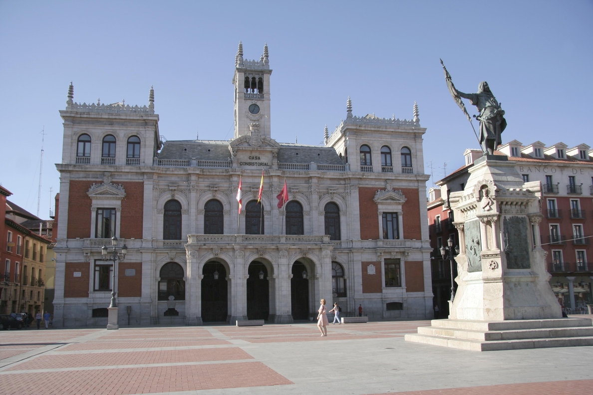 El Ayuntamiento de Valladolid congelará tasas e impuestos en 2015 y espera mantener el presupuesto en 242 millones