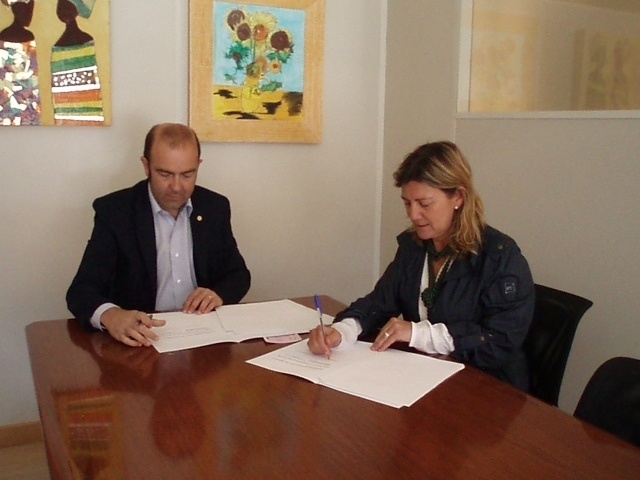 El Gobierno subvenciona con 20.000 euros el Centro de Recursos para la Dependencia de Cruz Roja Navarra