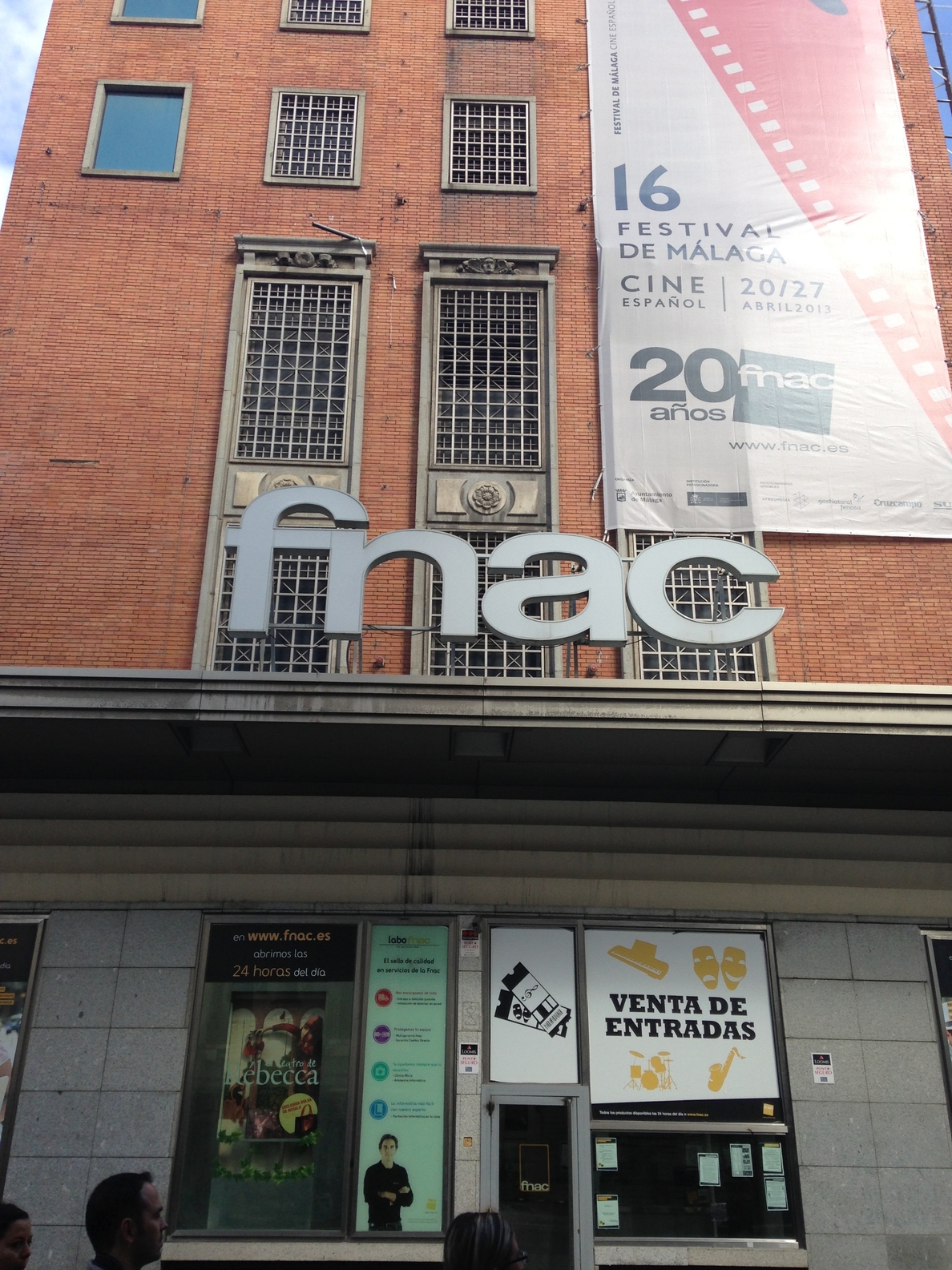 Fnac reorganiza su estructura comercial en Madrid y cierra en septiembre la tienda de Xanadú