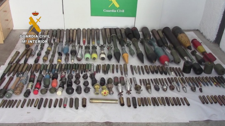 Incautan en Málaga 148 armas de fuego, 55 granadas, tres minas y hasta un mortero