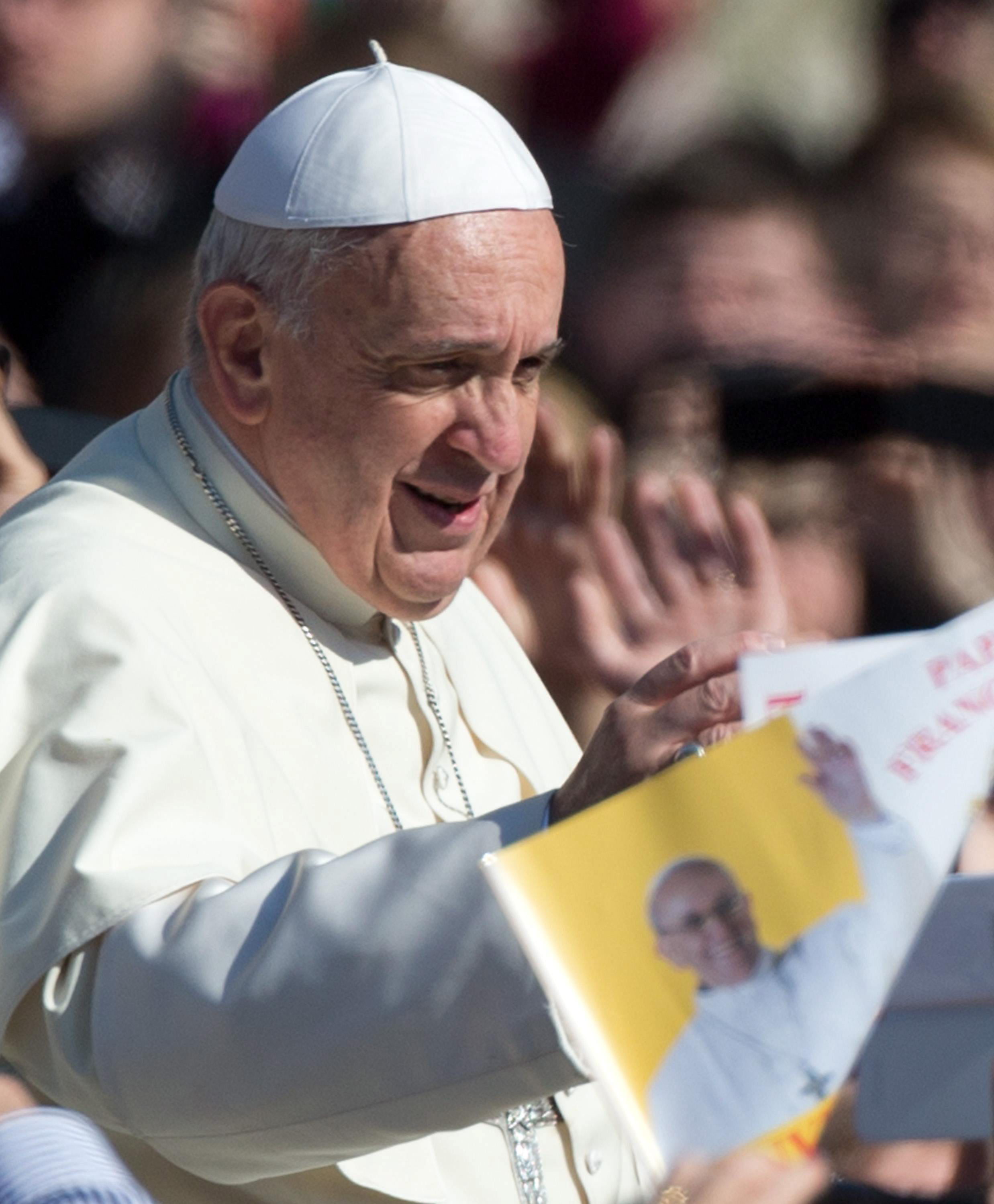 El Papa pide a Ucrania, Medio Oriente e Irak que detengan la guerra